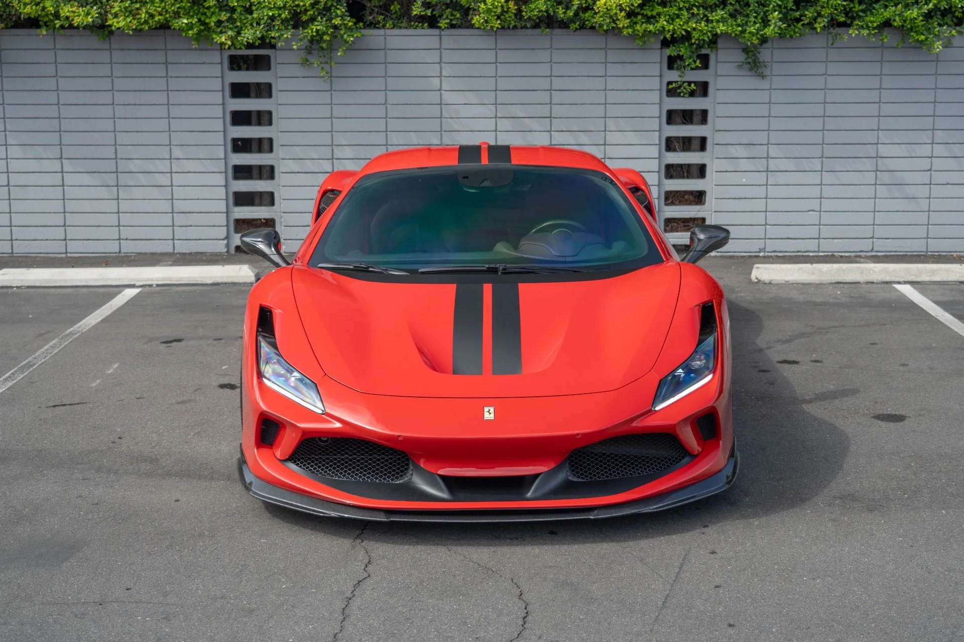 mph001_2984791488_Used_2020_Ferrari_F8_Tributo_1759967569_218768ef47