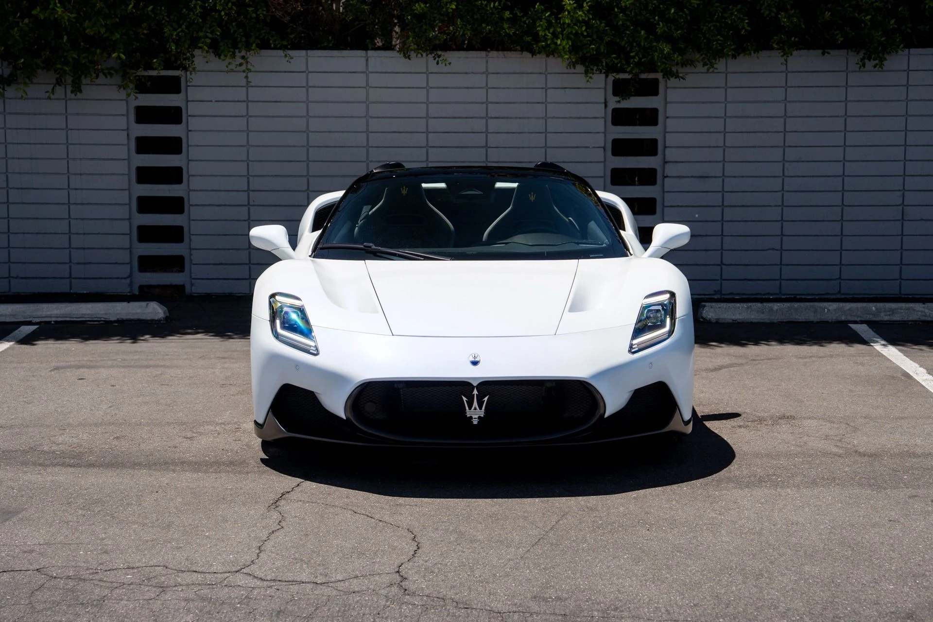 mph001_2990065181_Used_2023_Maserati_MC_20_Cielo_1754337365_66f04e3329
