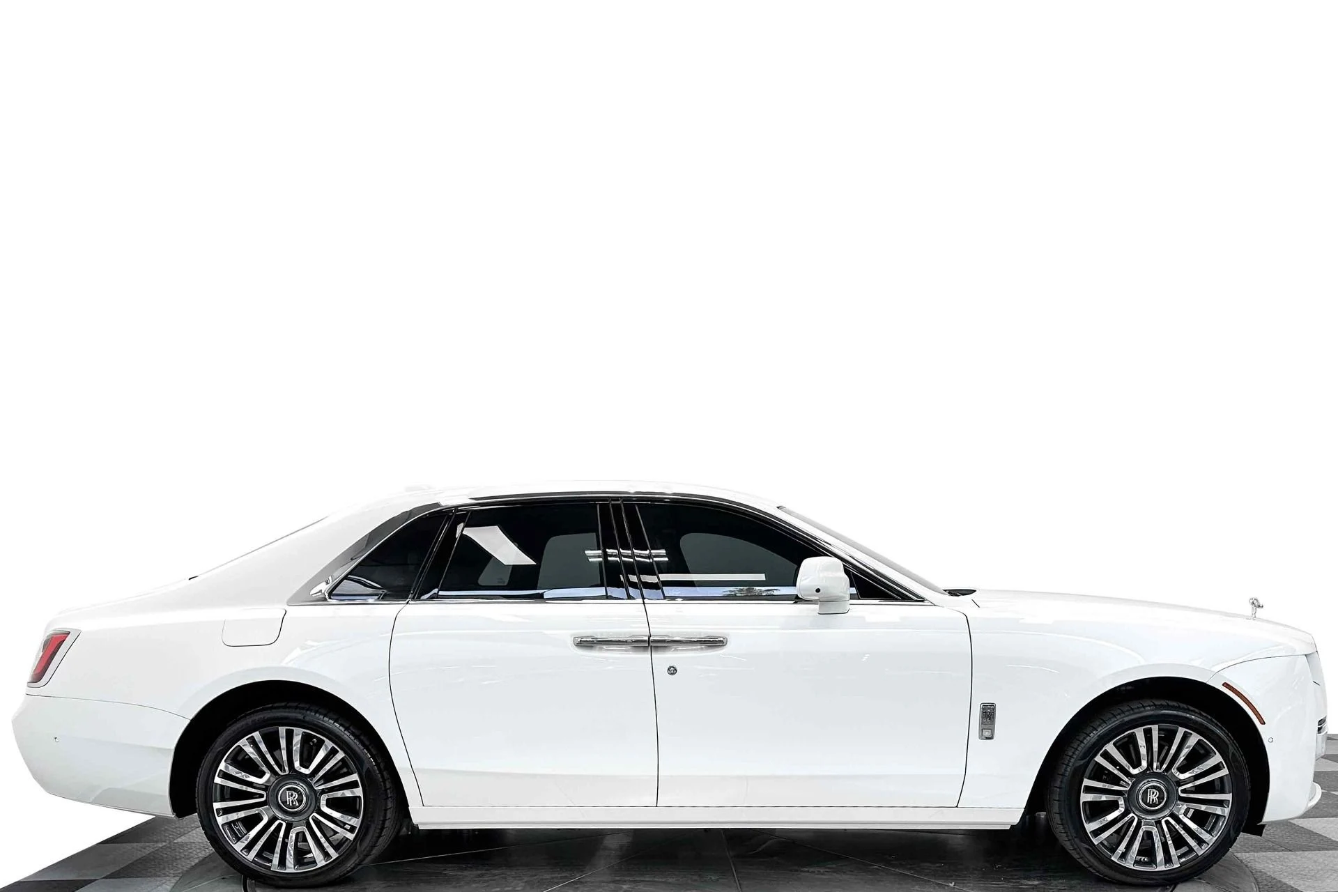 mph001_2993063974_Used_2021_Rolls_Royce_Ghost_The_GHOST_Package_Bespoke_Audio_Rear_Seat_Entertainment_1772048409_6d0ca849a5