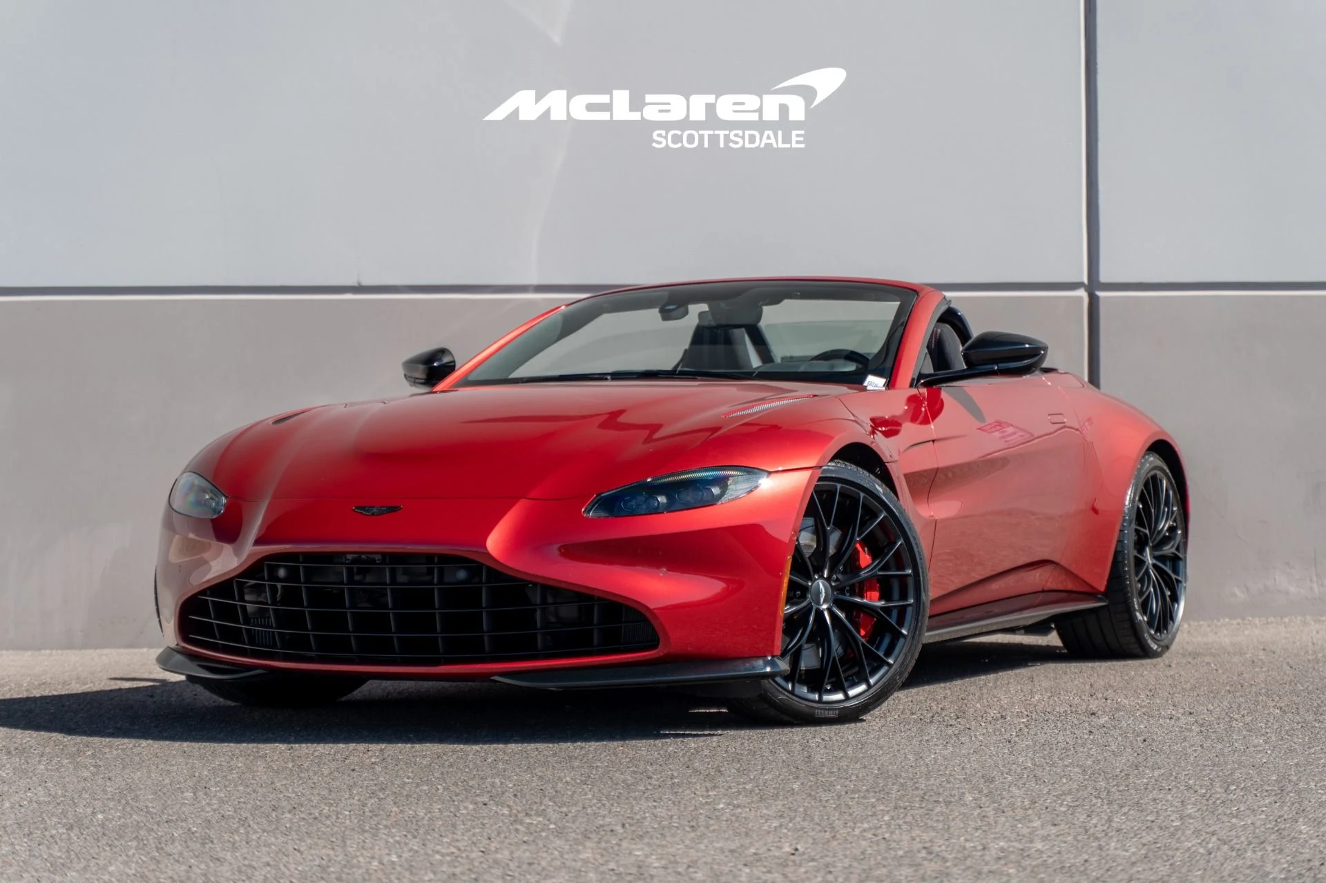 mph001_3000469979_Used_2022_ASTON_MARTIN_VANTAGE_1776494710_a3ee76fbeb