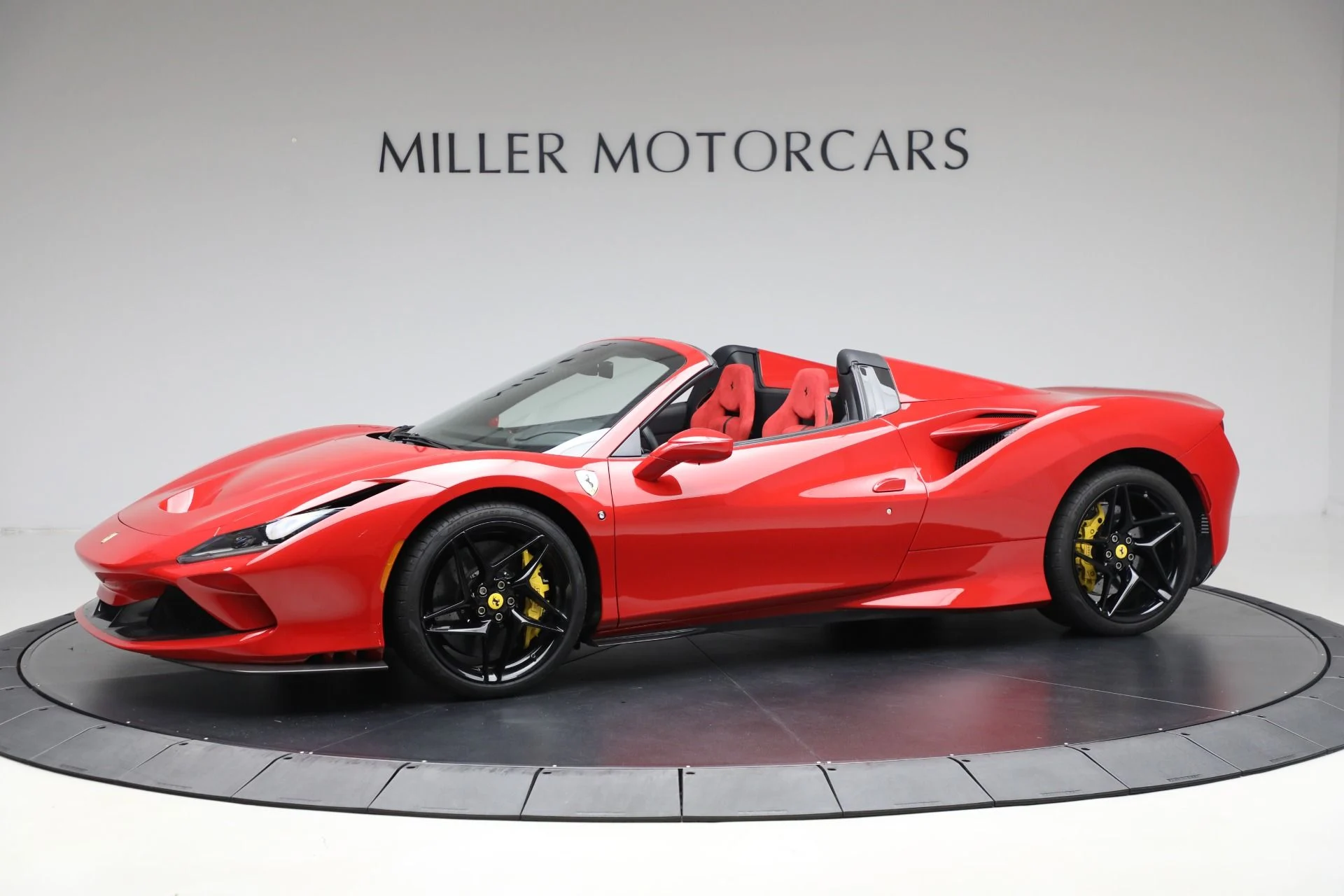 mph001_3009379250_Used_2021_Ferrari_F8_Spider_29081681ea