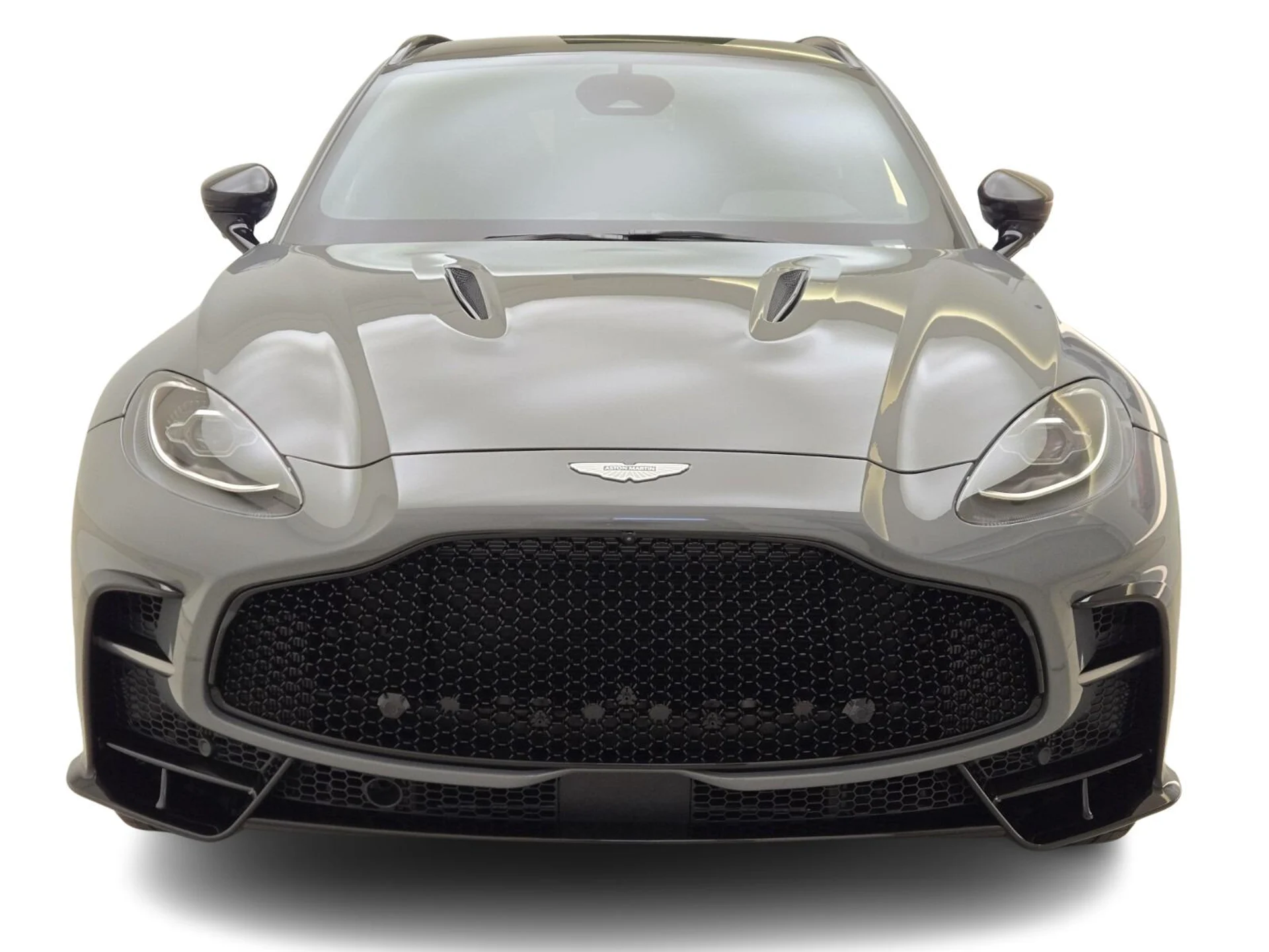 mph001_3012757198_New_2026_Aston_Martin_DBX_S_1776143656_59512f5eee