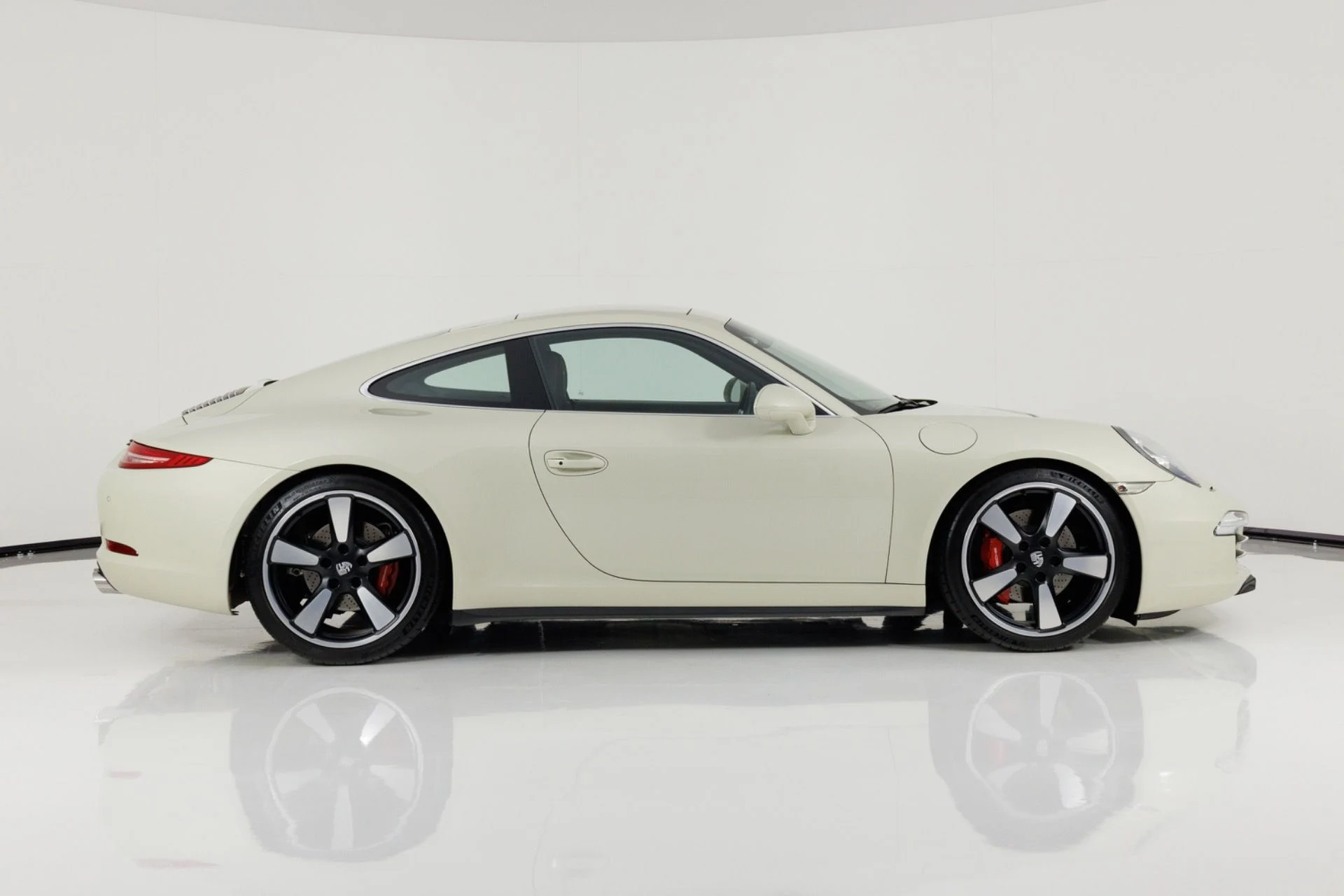 mph001_3018959494_Used_2014_Porsche_911_Carrera_S_1781907468_302f090ca4