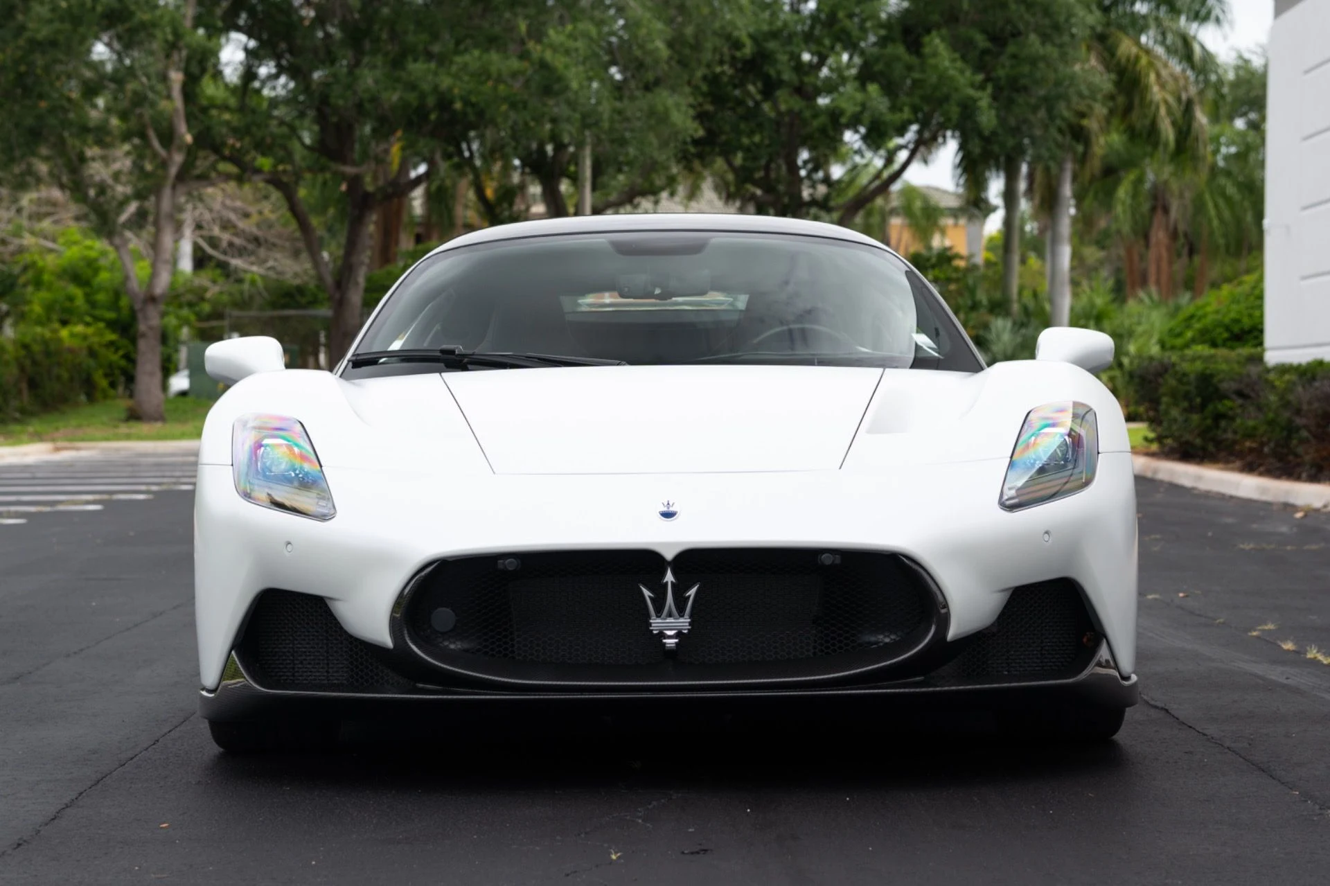 mph001_3023547358_Used_2022_Maserati_MC_20_1777083905_80e538db09