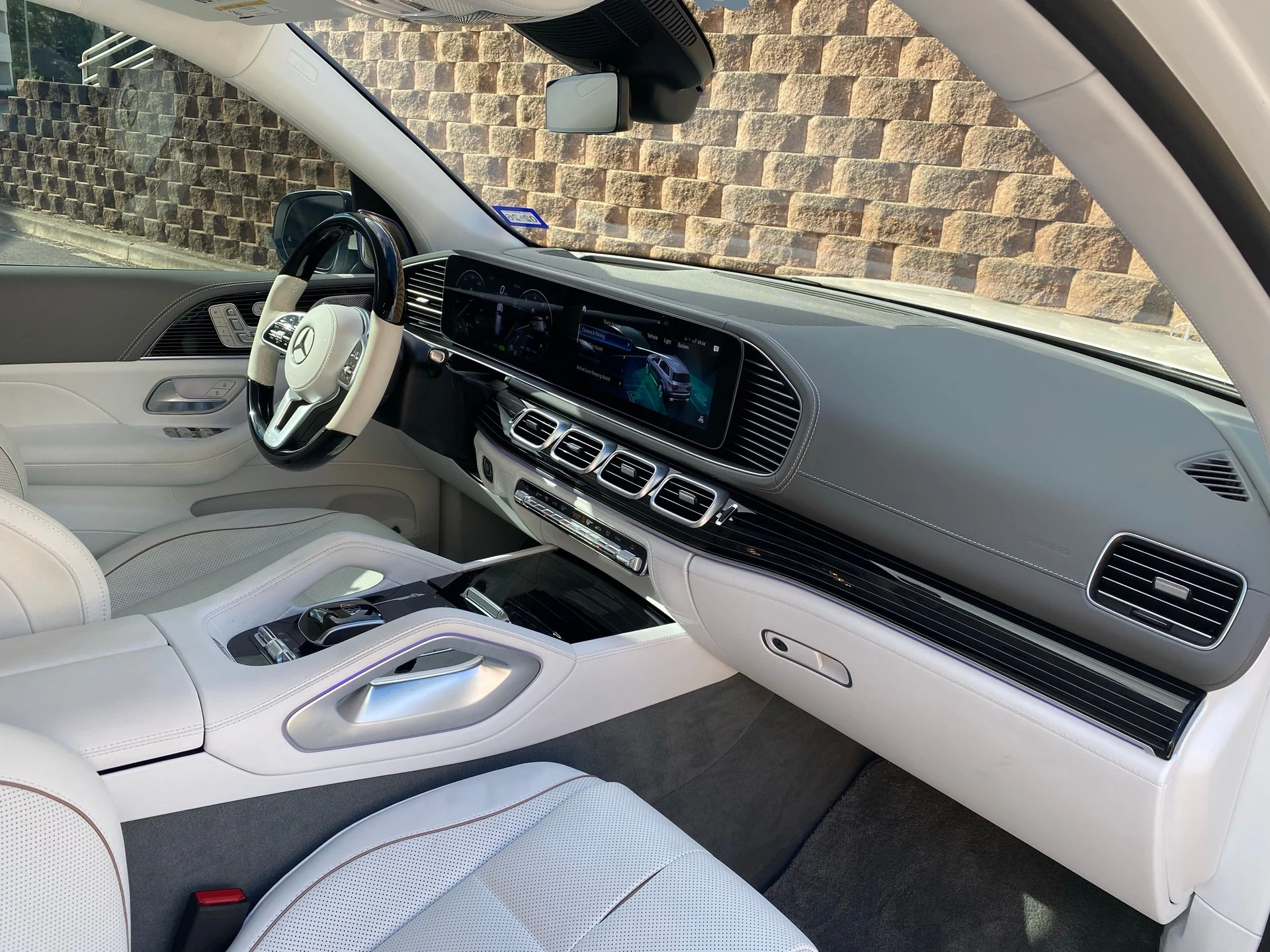 mph001_3025099989_image_2_73d3960b24