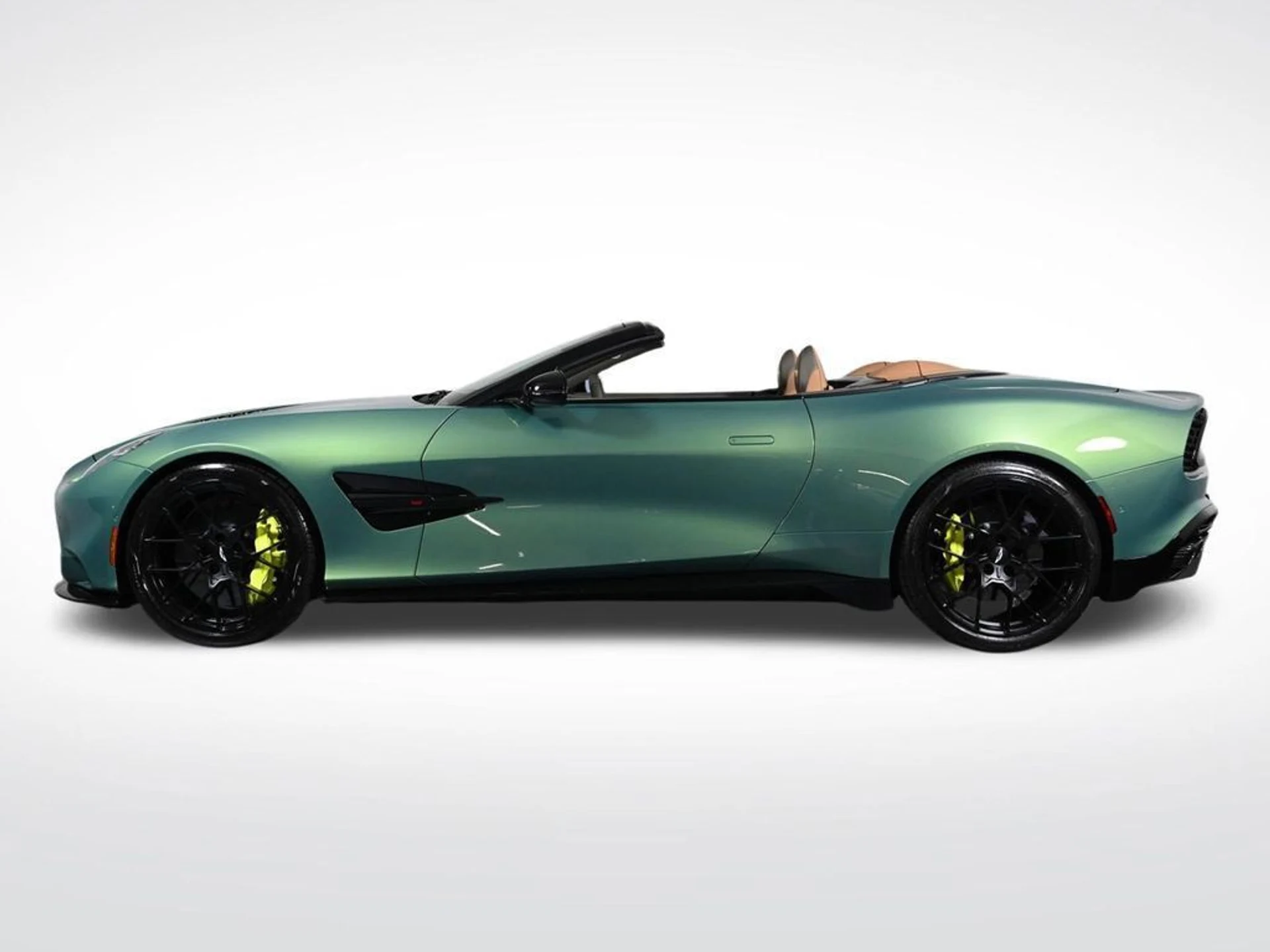 mph001_3026078201_new_2026_aston_martin_vanquish_volante_11350_22992982_2_1024_6ee5066d6b