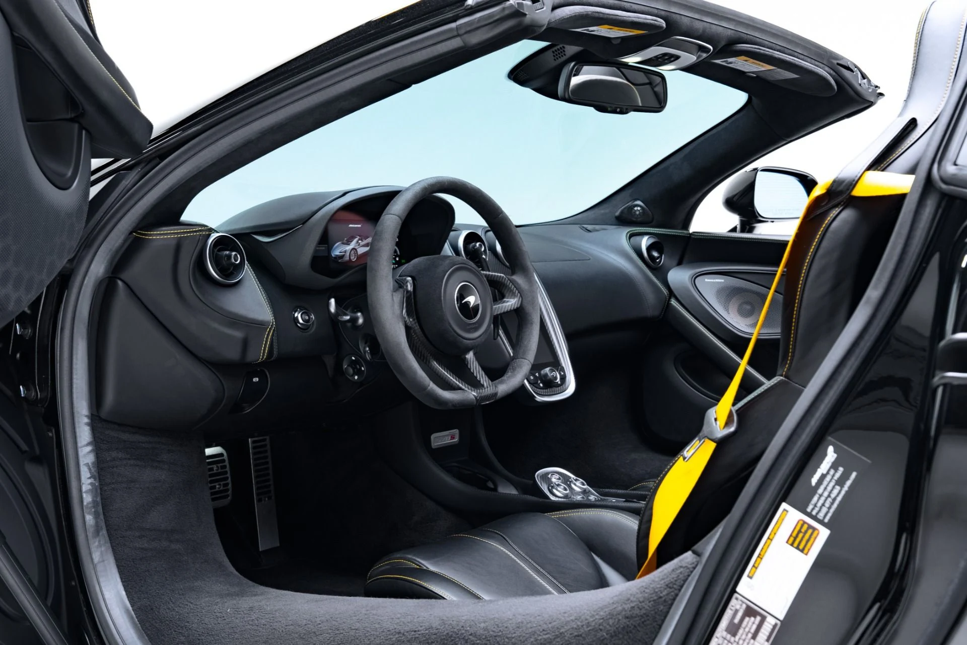 mph001_3027897579_Used_2019_Mc_Laren_570_S_Spider_1771457585_b4e4605e34