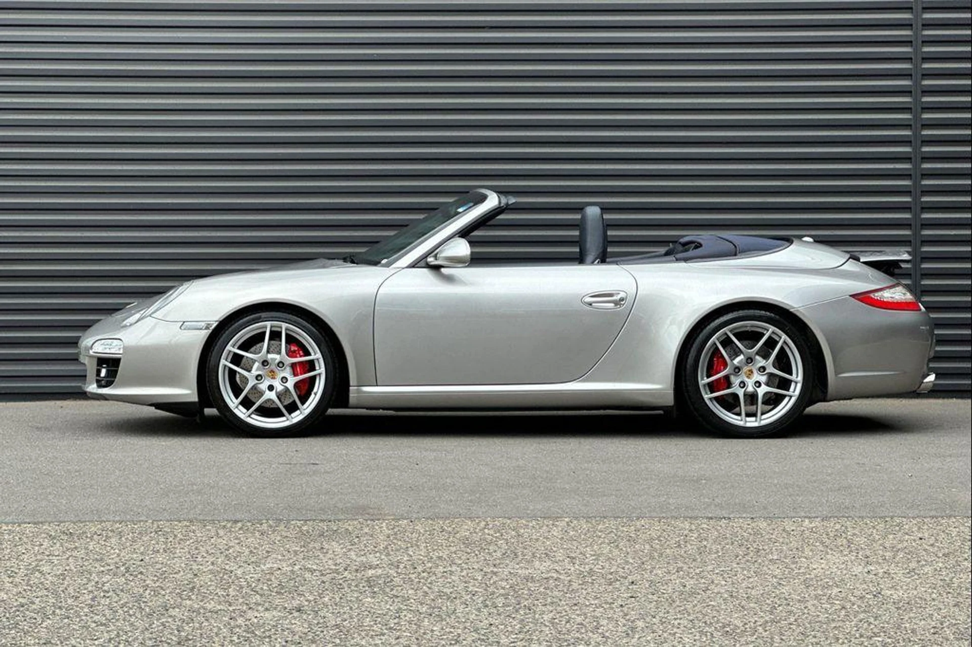 mph001_3028495120_tpt_Dx9_HA_Zg_LB_7_Hb5e_Cy_LH_Rd_YR_5_Y_5db8fdfb72