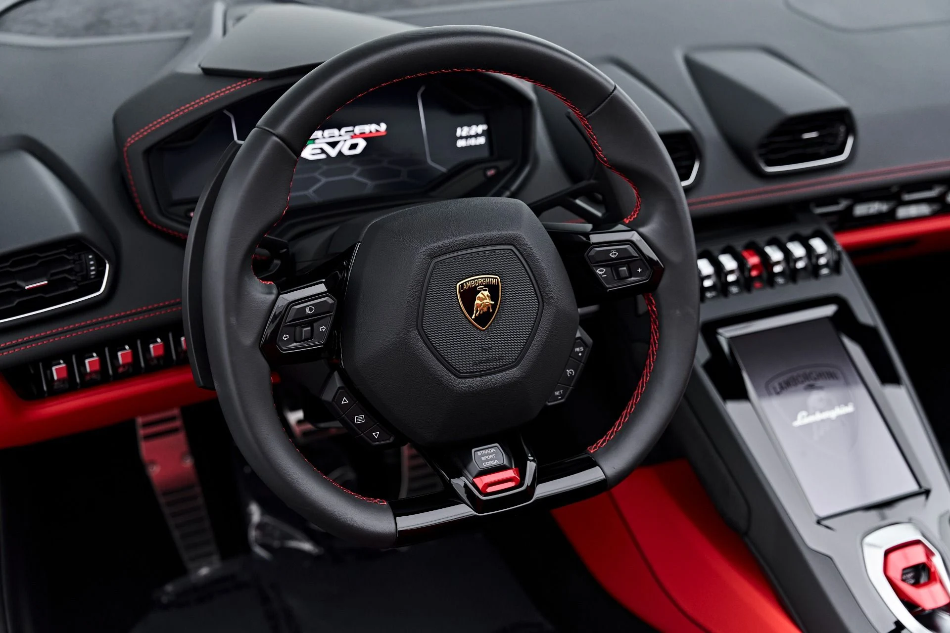 mph001_3030667680_Used_2024_Lamborghini_Huracan_EVO_Base_1791337029_45aa737ba8