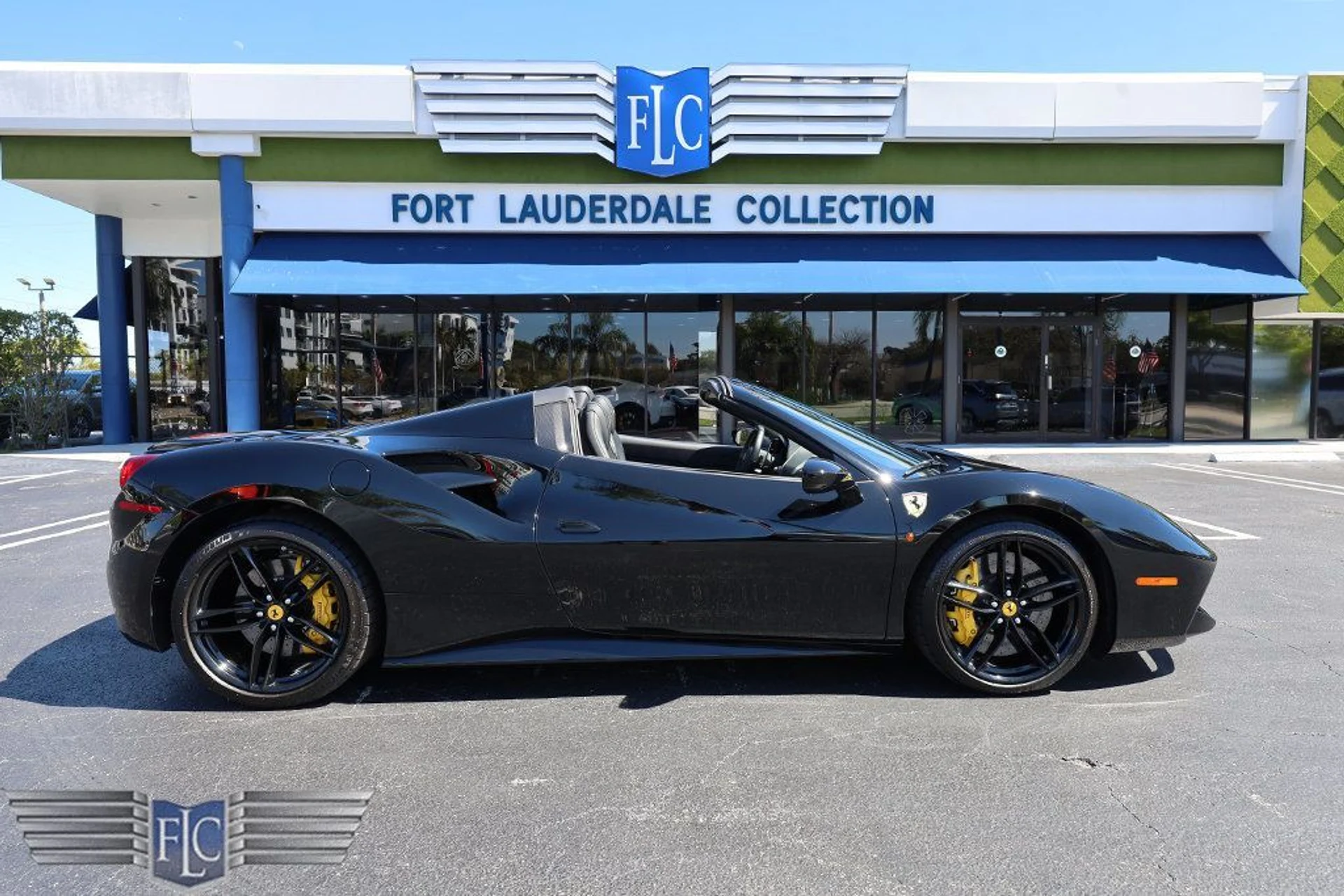 mph001_3033751376_used_2019_ferrari_488_spider_convertible_6305_22989830_2_1024_7c3f2eaa5a