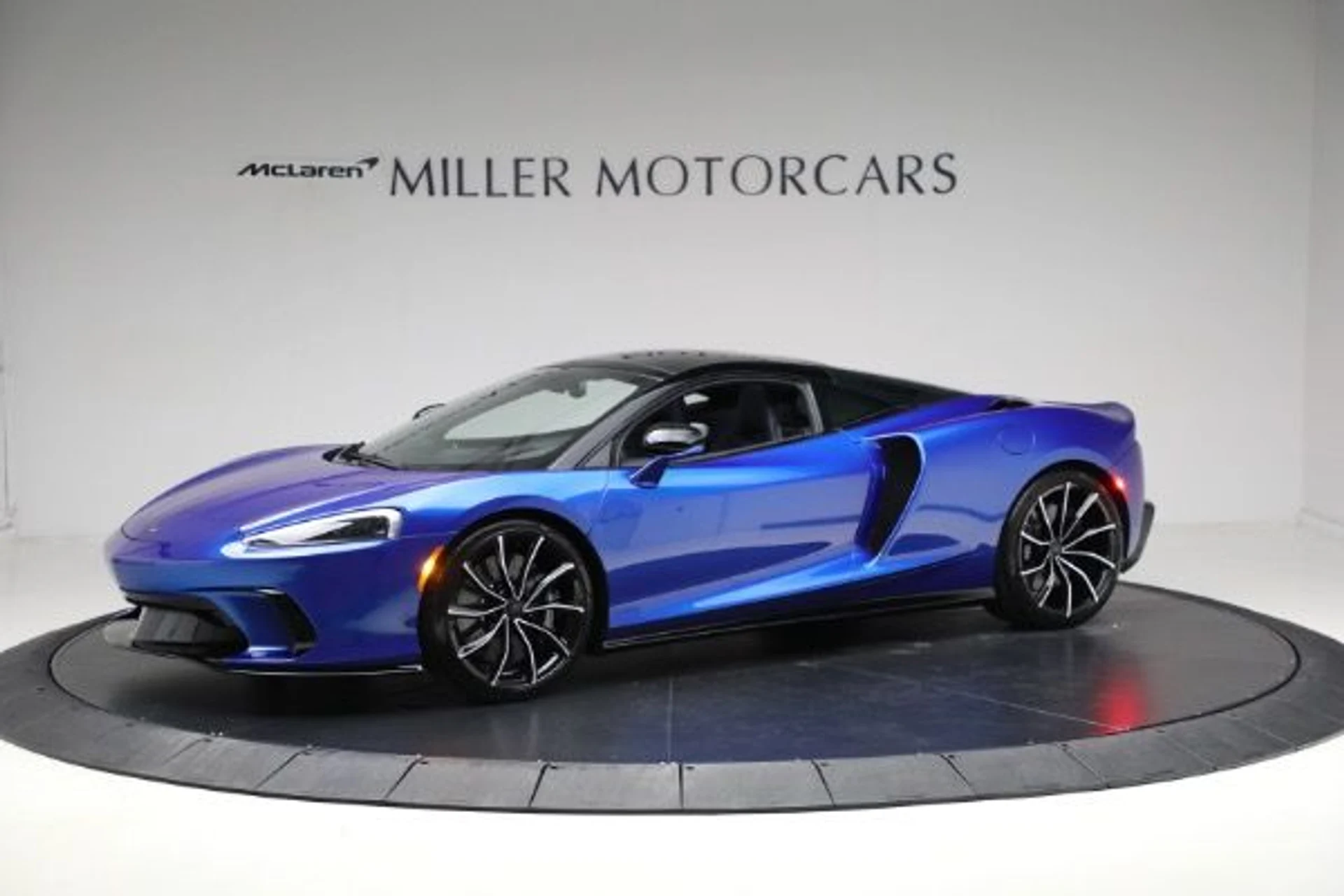 mph001_3034515661_New_2025_Mc_Laren_GTS_Tech_Lux_0d5d4e058a