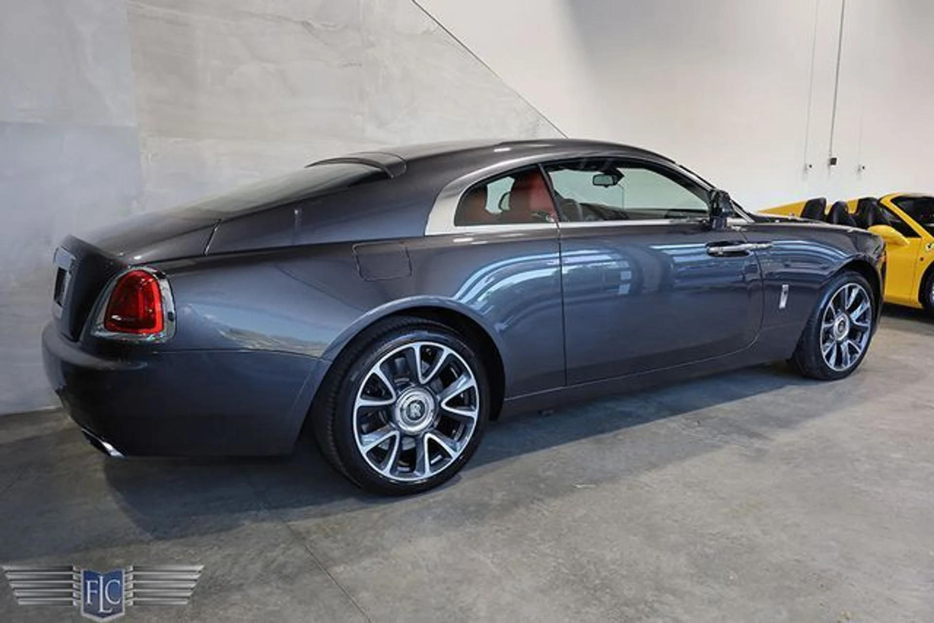 mph001_305140369_used_2019_rolls_royce_wraith_coupe_9689_22263215_6_640_f03dec988f