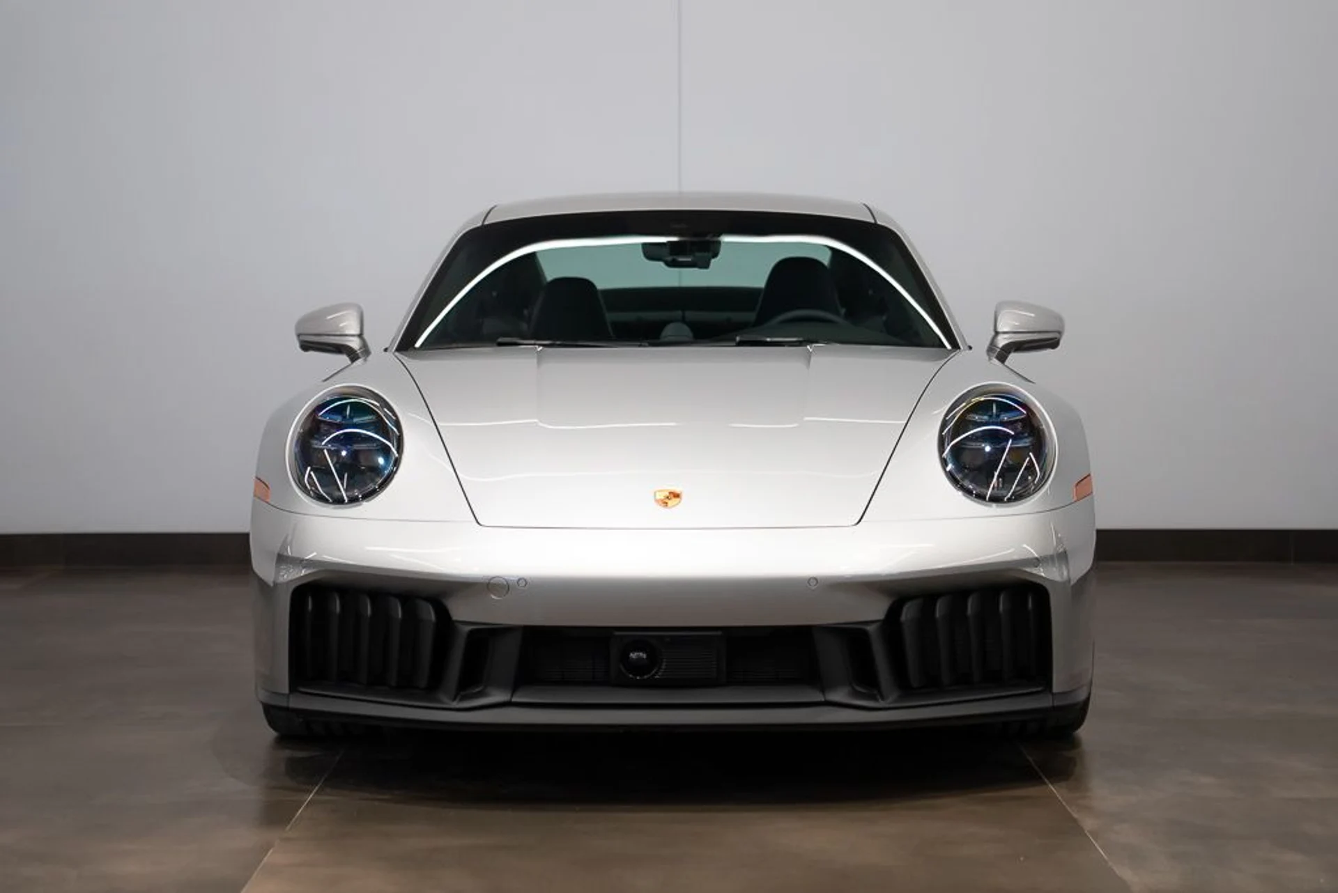 mph001_3054105345_porsche_911_2026_jpg_v_1775165756_d97ba93575