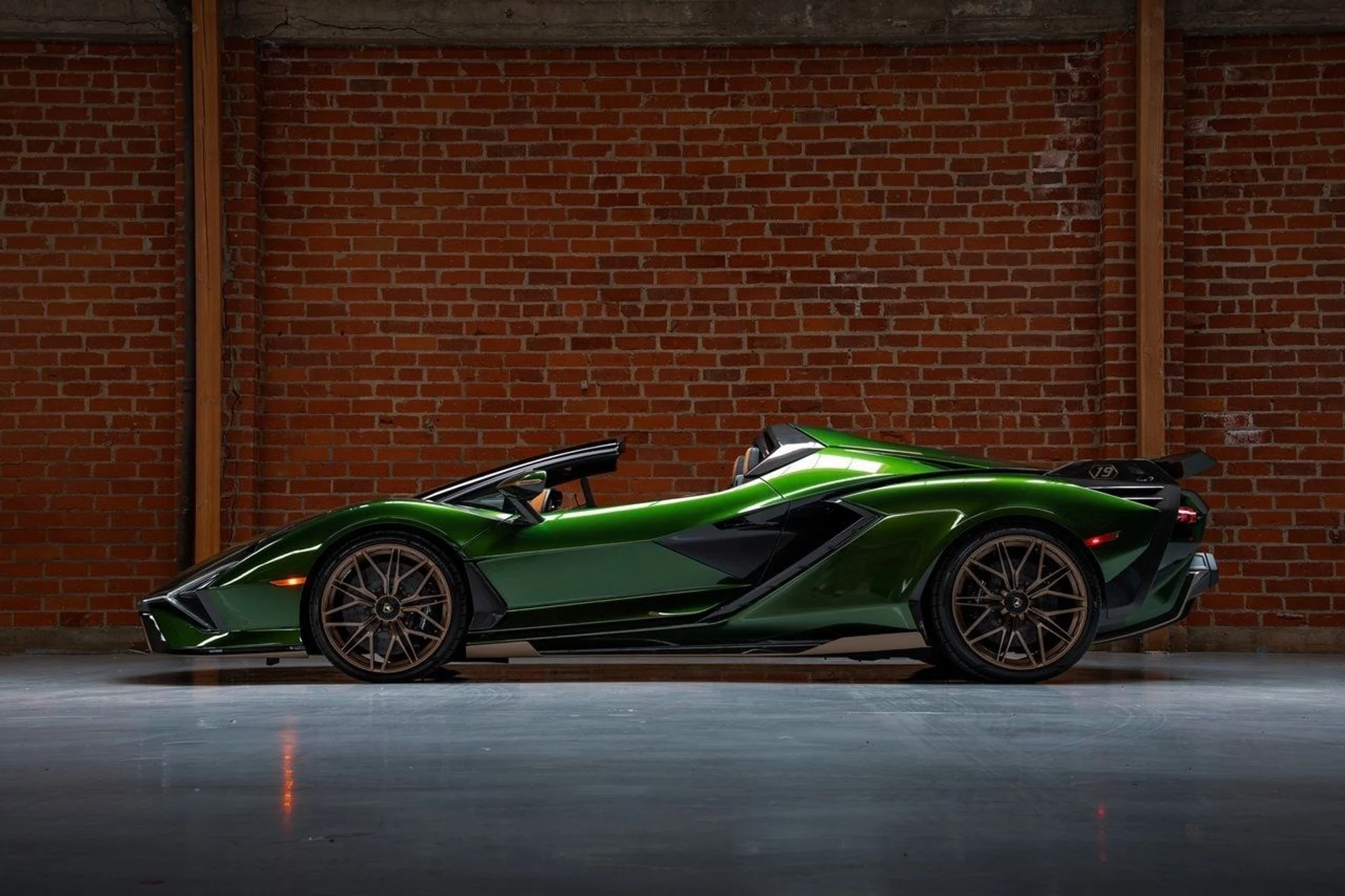 mph001_3064264974_5b5fc065f333d01bea98e4be316887cax_7ed17bd2c7