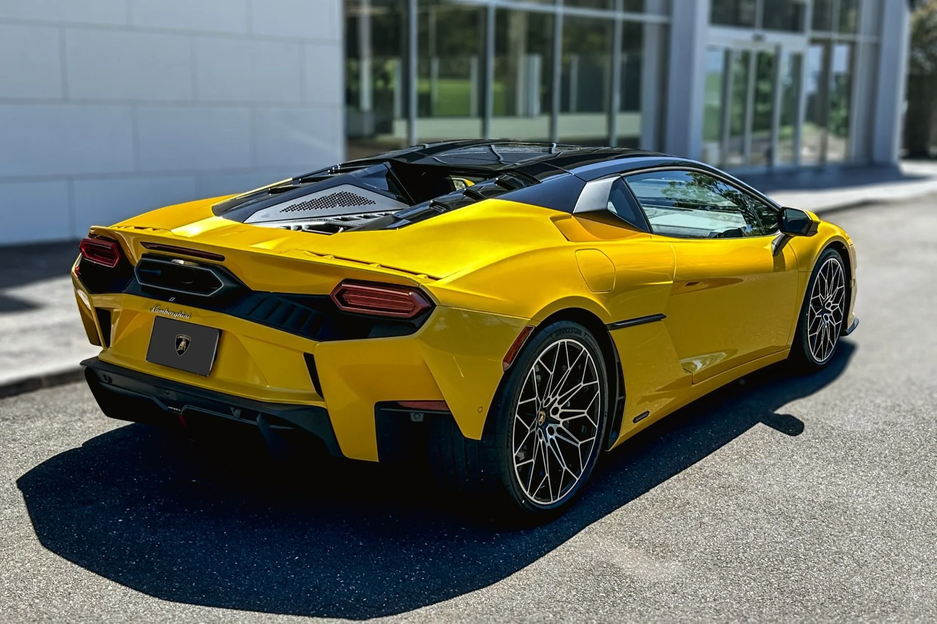 mph001_3065379868_New_2026_Lamborghini_Temerario_1781869072_0a867123c0
