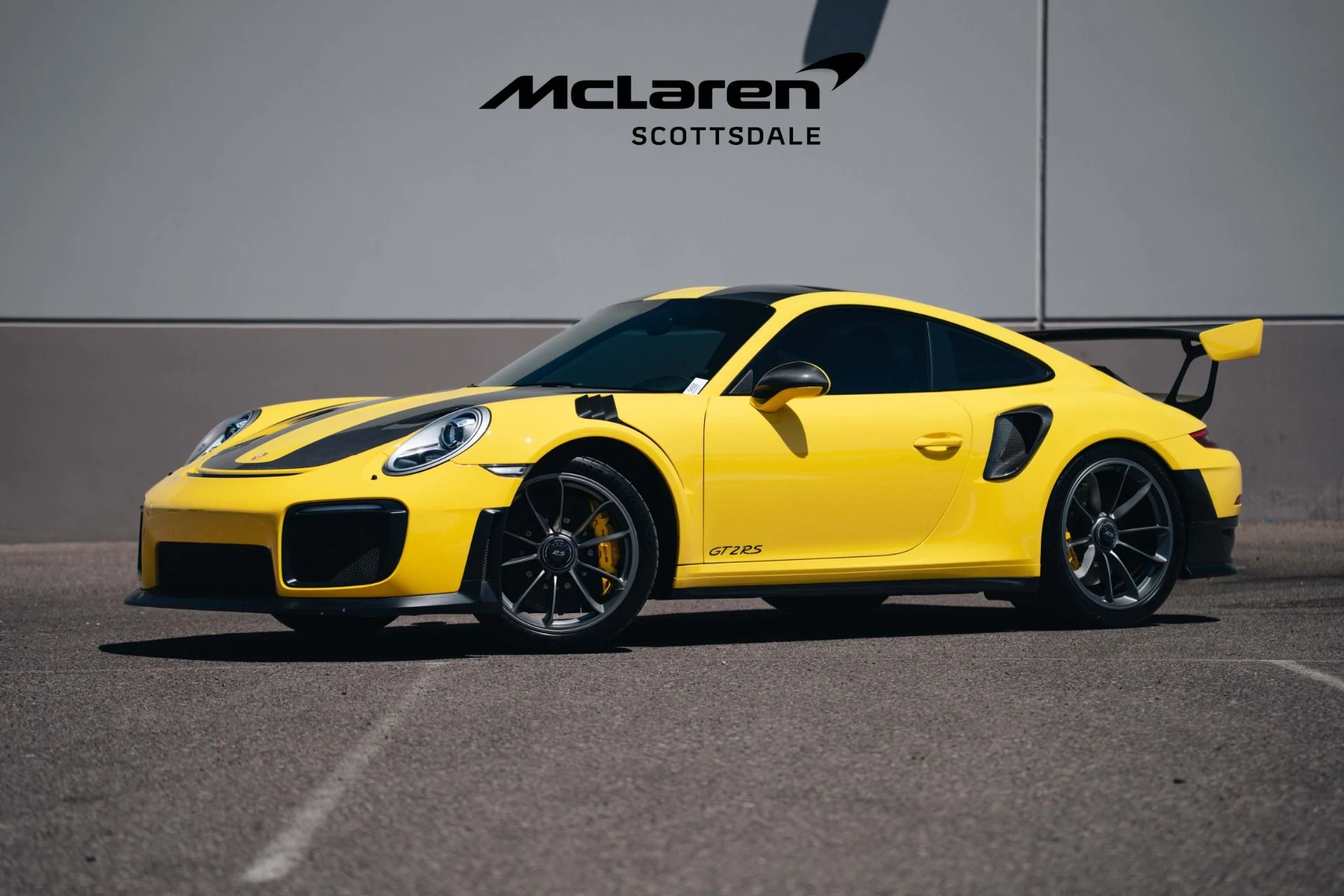 mph001_3065483987_Used_2018_PORSCHE_911_GT_2_RS_1746157458_5d376cc12a