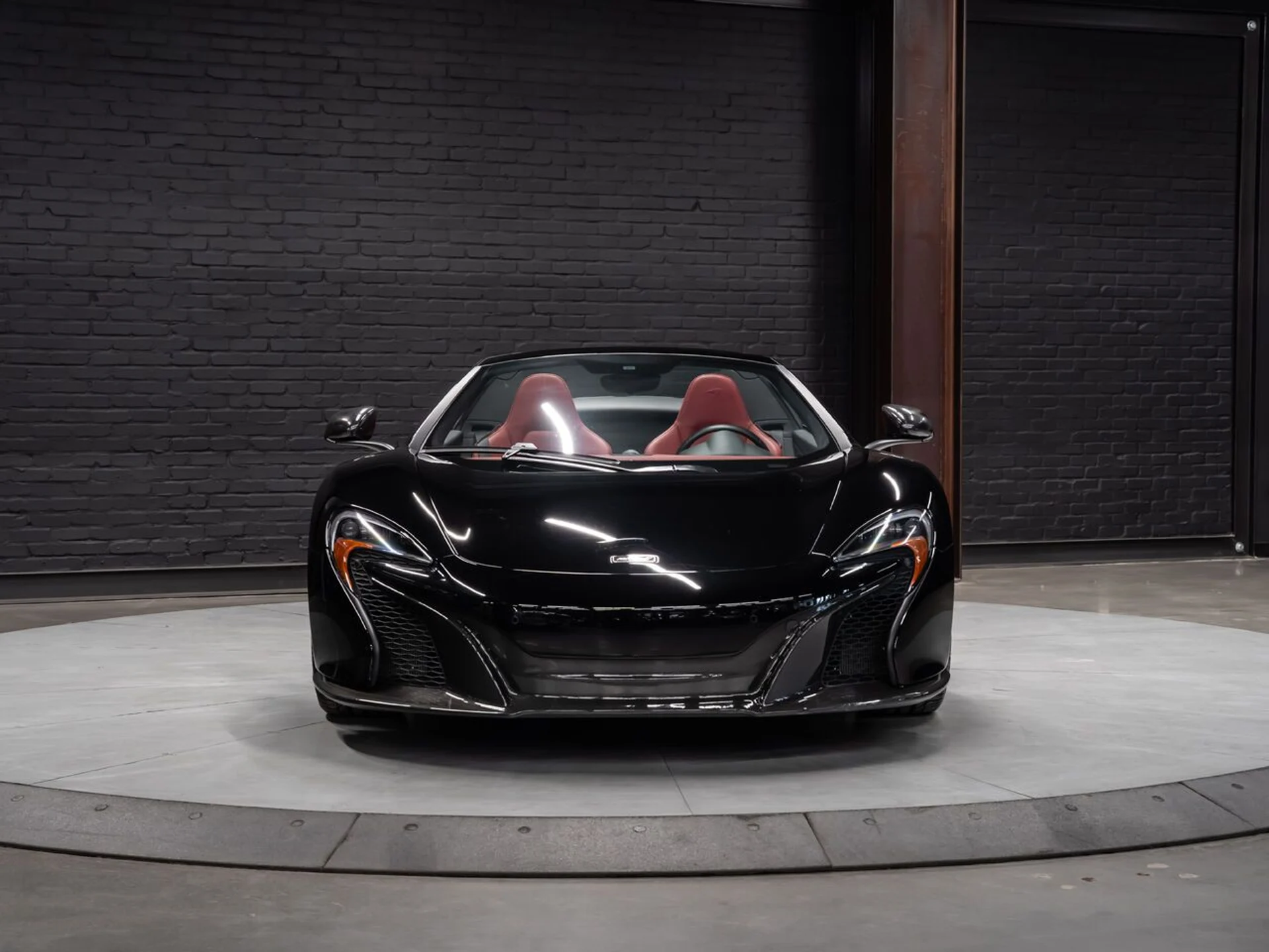 mph001_3074951679_mclaren_650s_2015_231cbfef7e