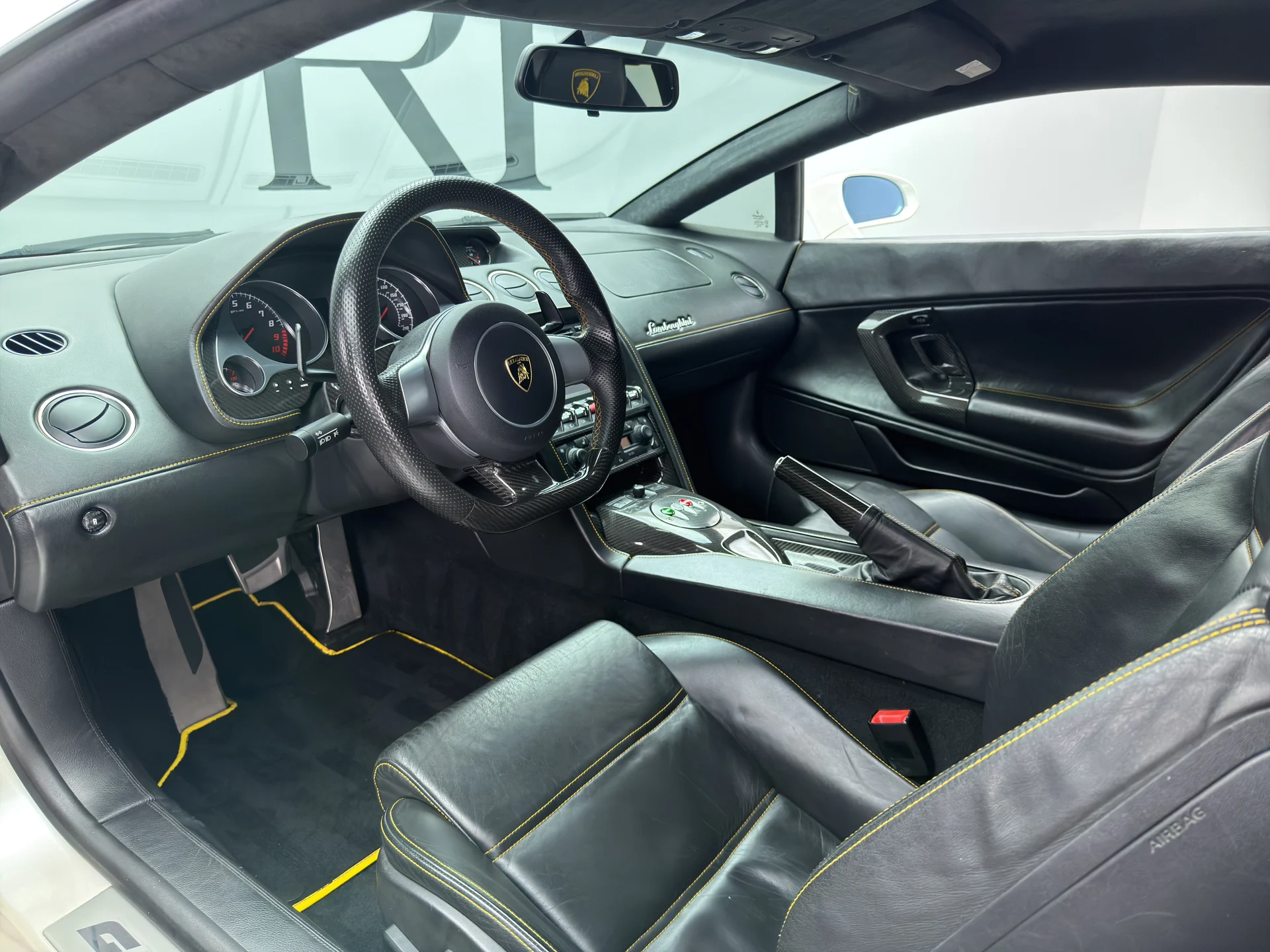 mph001_3093565996_CB_3916_interior_003_ad1d61280a