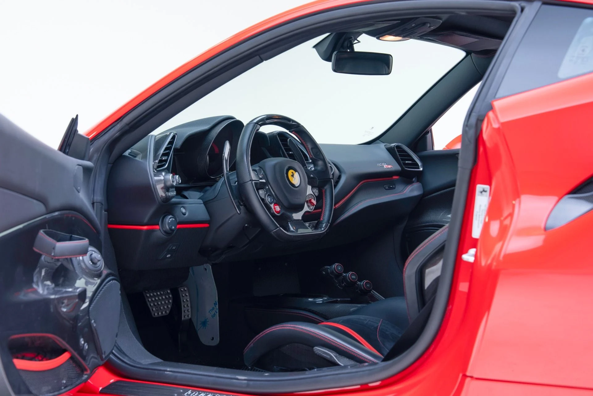 mph001_3095422967_Used_2020_Ferrari_488_Pista_1779389946_df17bdae2c