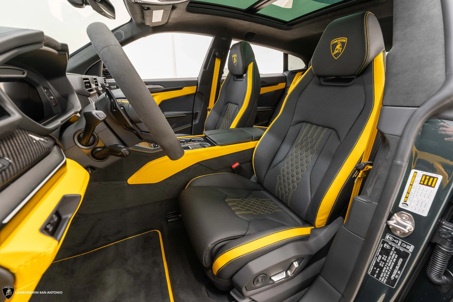 mph001_3096707208_0c7c8b8f1043474d8bba4837d6b18aff_5373e0a9d5