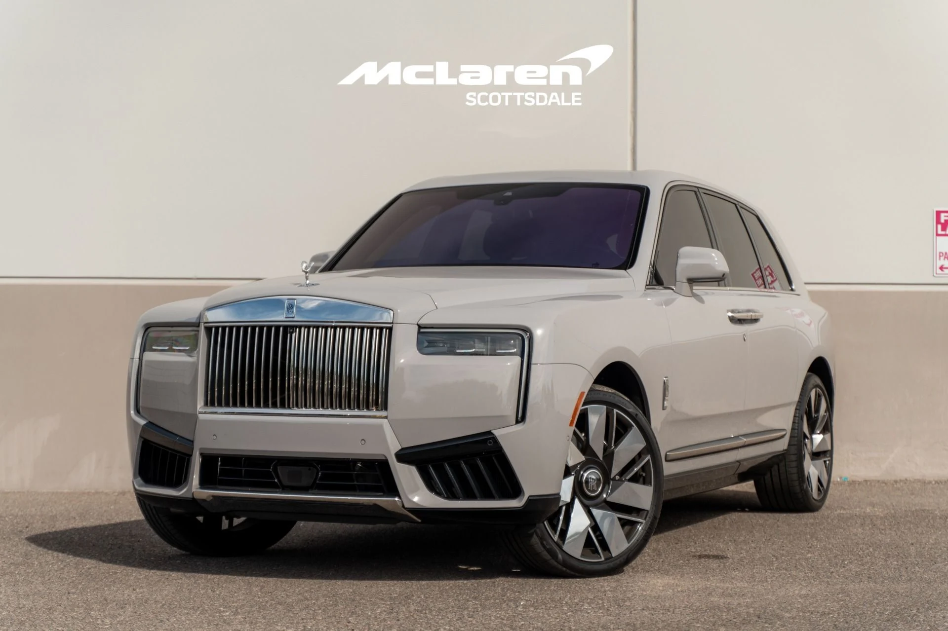 mph001_3096813663_Used_2025_Rolls_Royce_CULLINAN_1762551251_a506744c1a