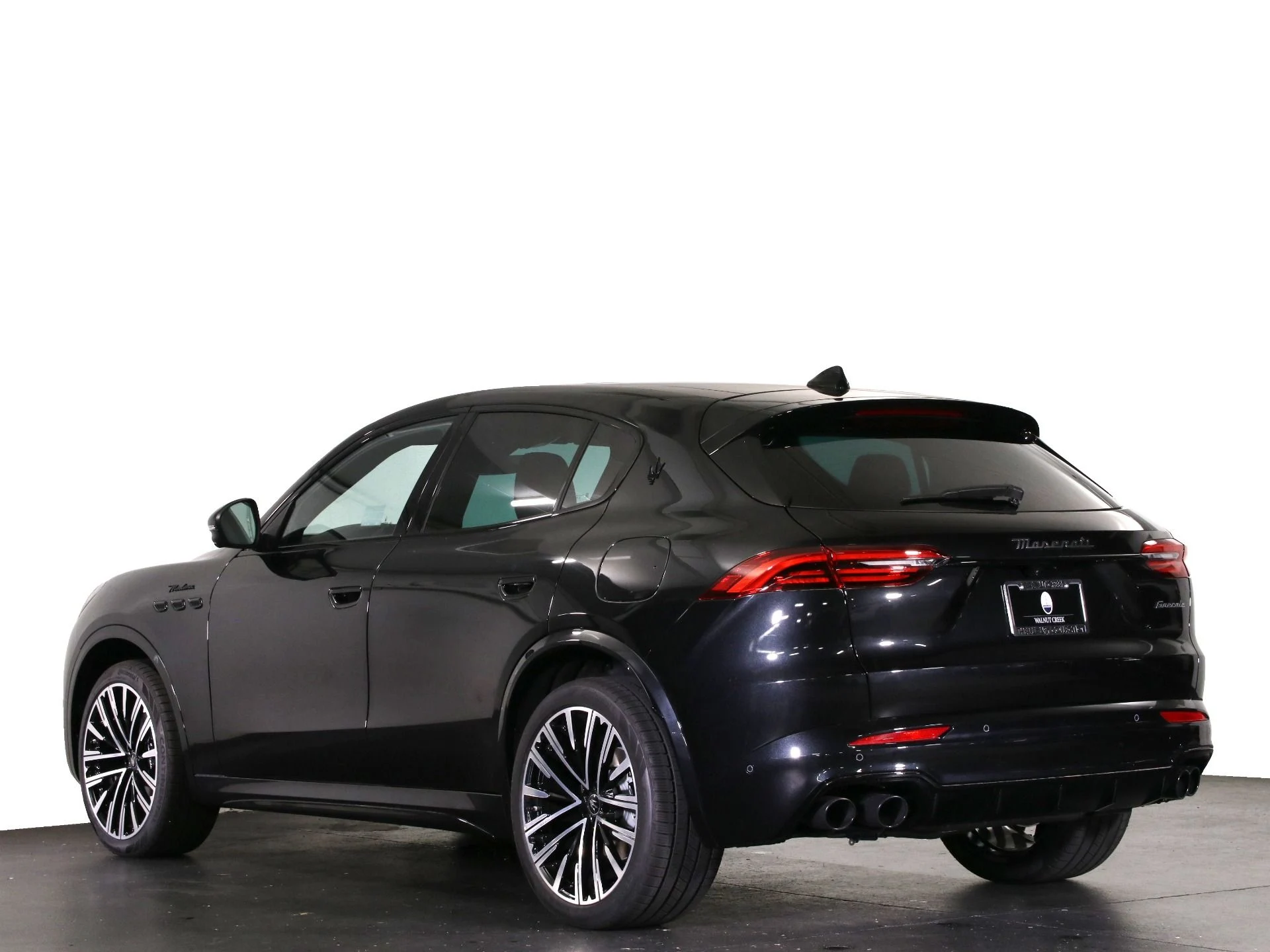 mph001_3097748693_New_2025_Maserati_Grecale_Modena_1768457939_a52183ca33