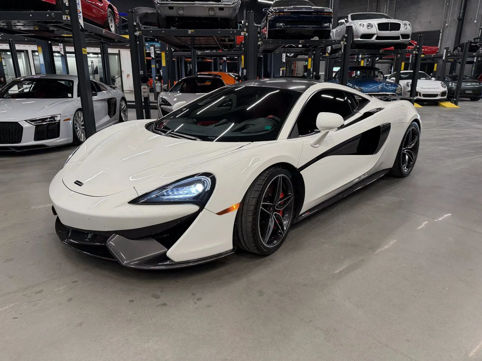 mph001_309919527_mclaren_570s_2017_b88cf8d7f7