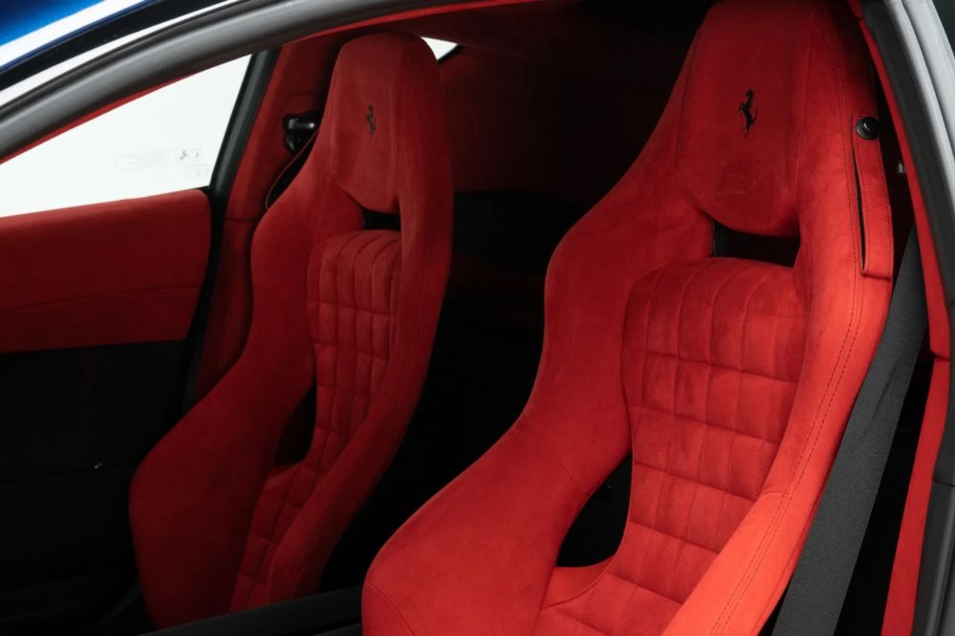 mph001_3102675934_Used_2022_Ferrari_812_Competizione_4ca99c26d1