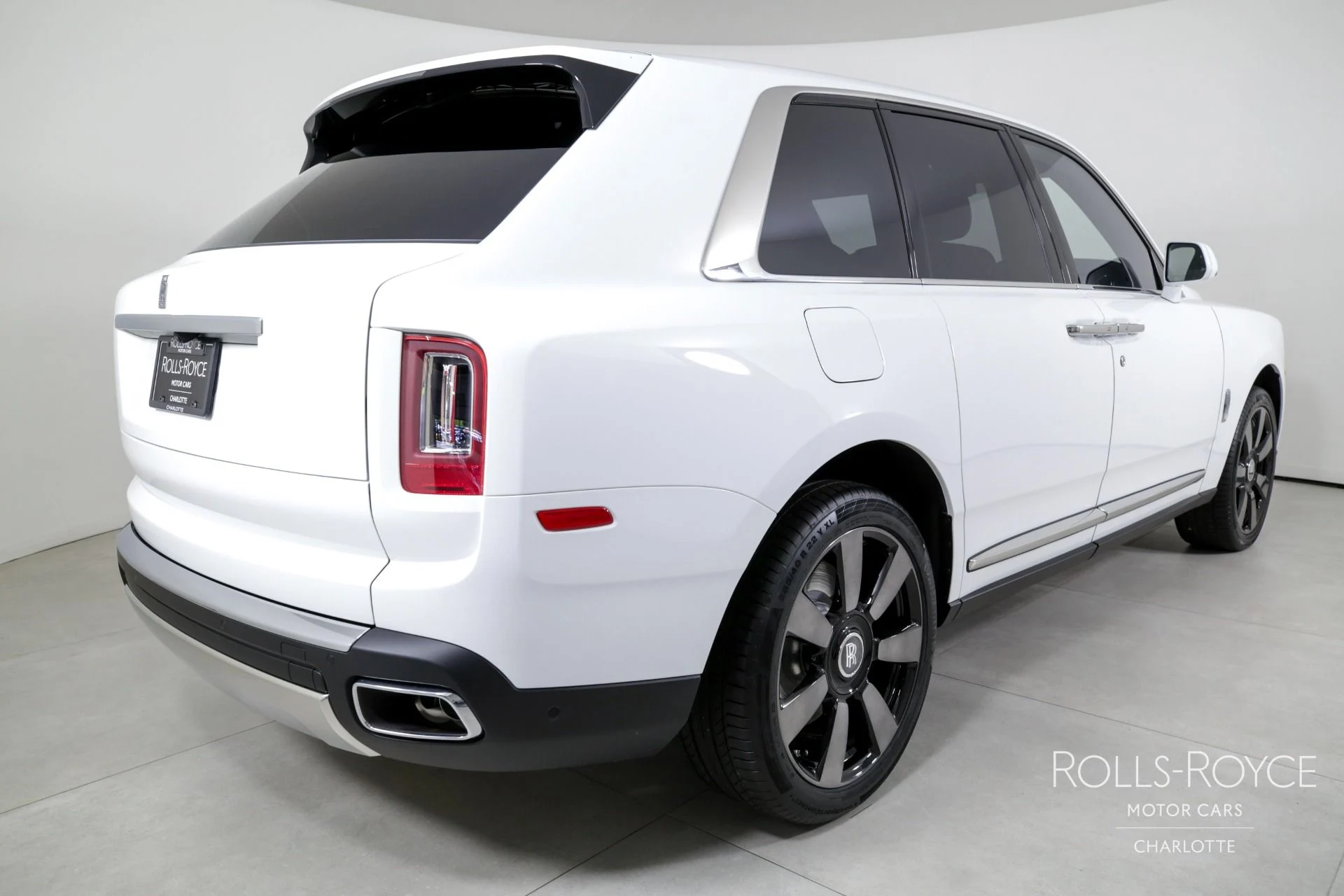 mph001_3103202665_Used_2024_Rolls_Royce_Cullinan_1717710754_9a5561f0e3