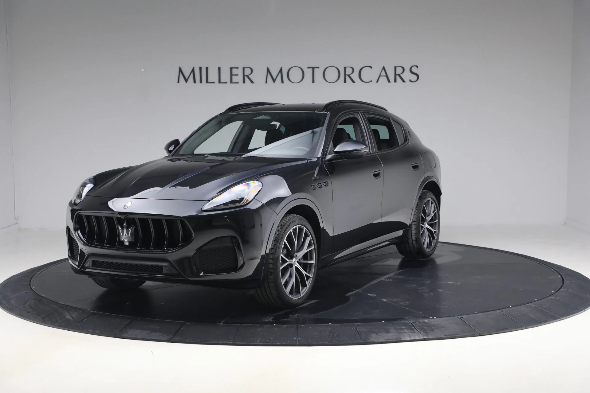 mph001_3108934996_New_2026_Maserati_Grecale_Modena_V6_1770392494_d0ab5751f2