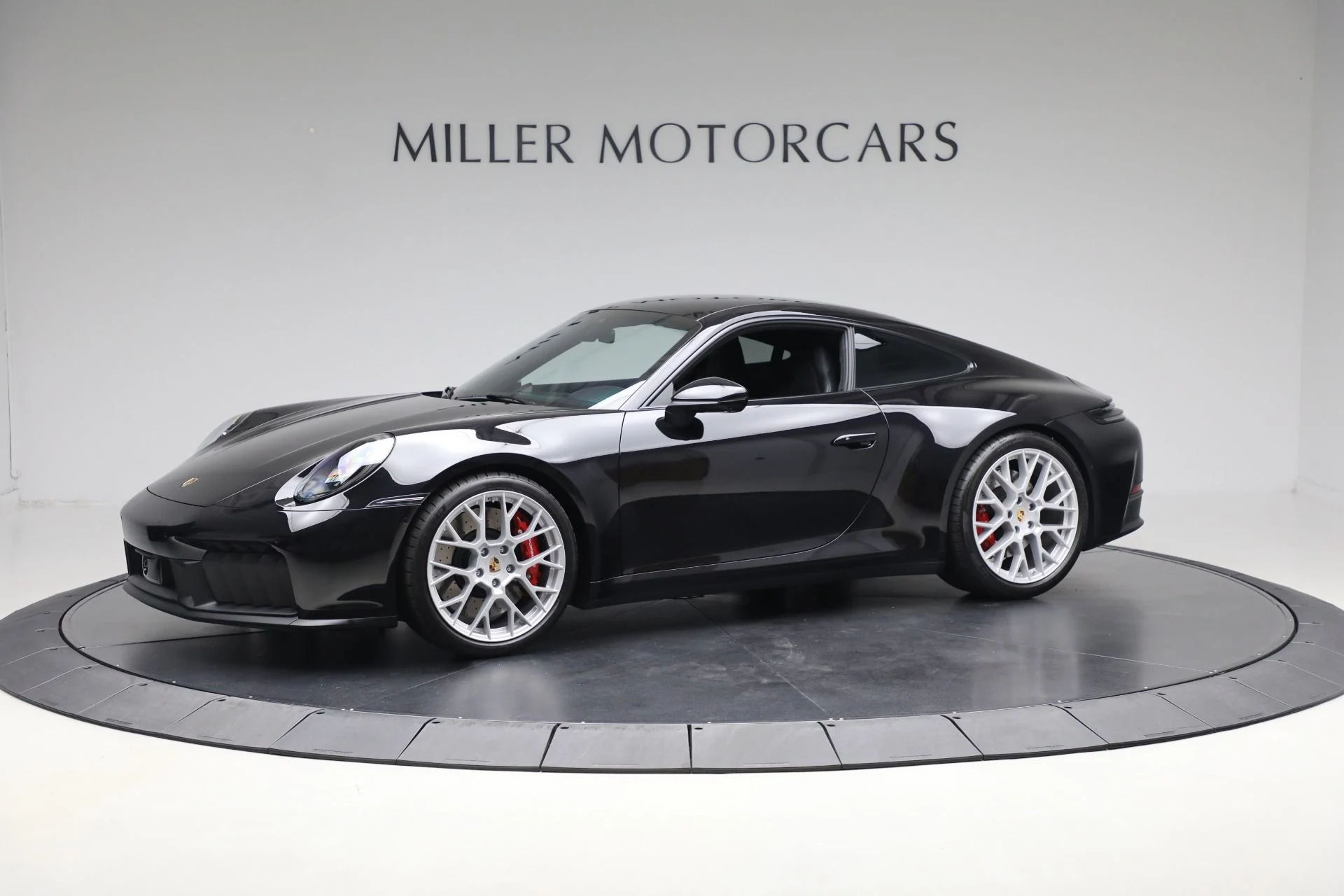 mph001_3112661768_Used_2025_Porsche_911_Carrera_GTS_f9726412ce