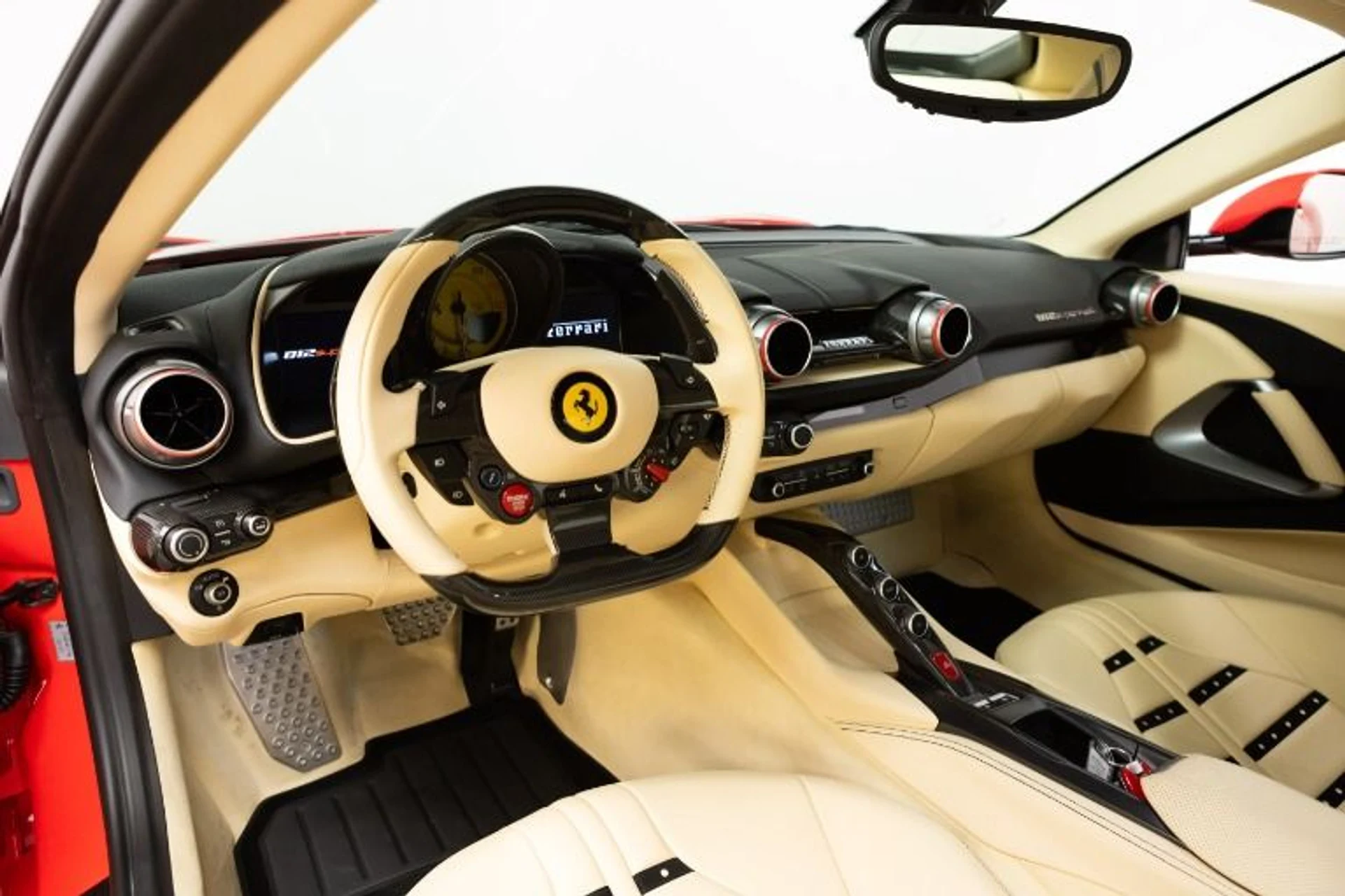 mph001_3113277735_Used_2018_Ferrari_812_Superfast_1775055143_9a3426e19c