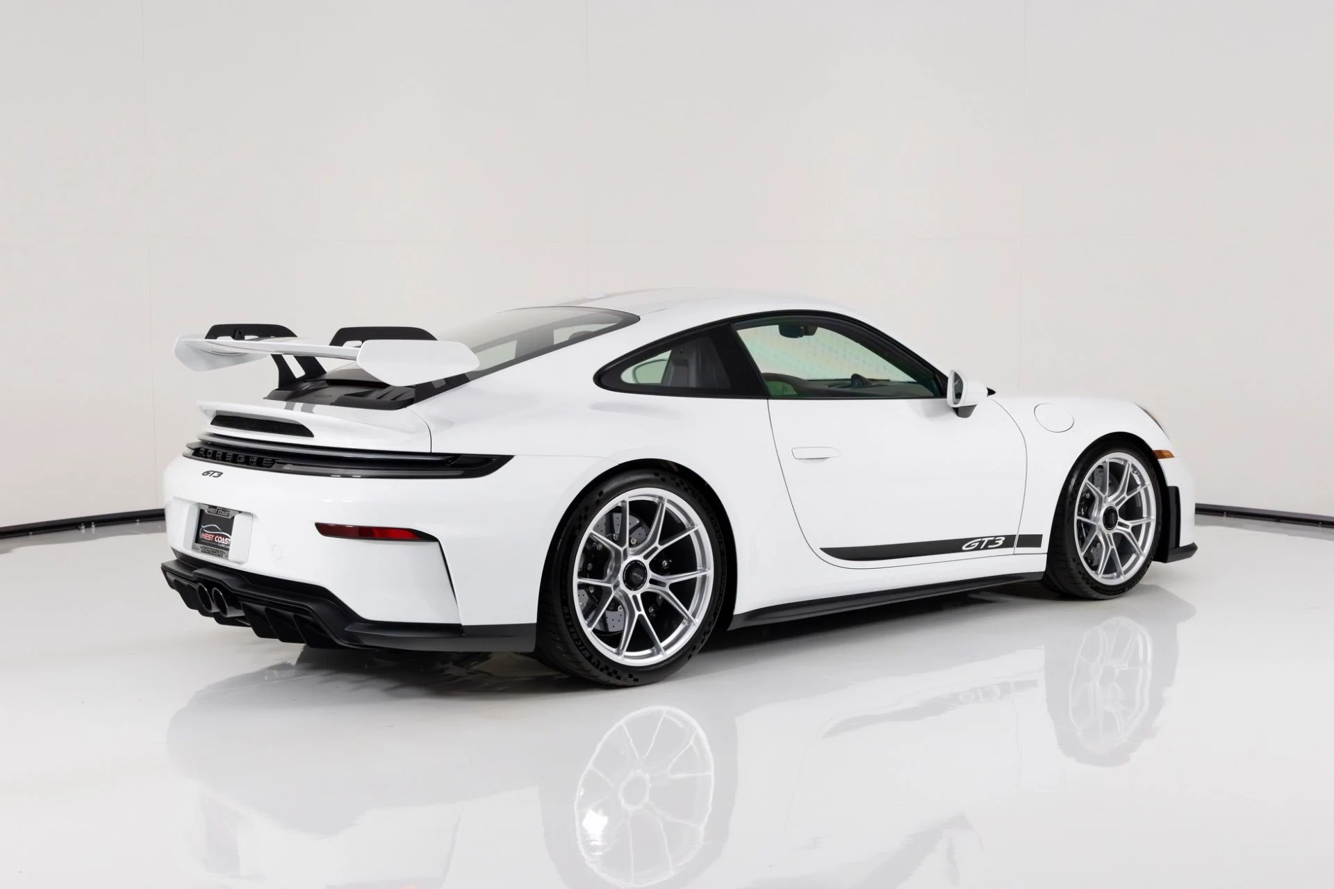 mph001_3127059725_Used_2025_Porsche_911_GT_3_1765820535_af113fd81d