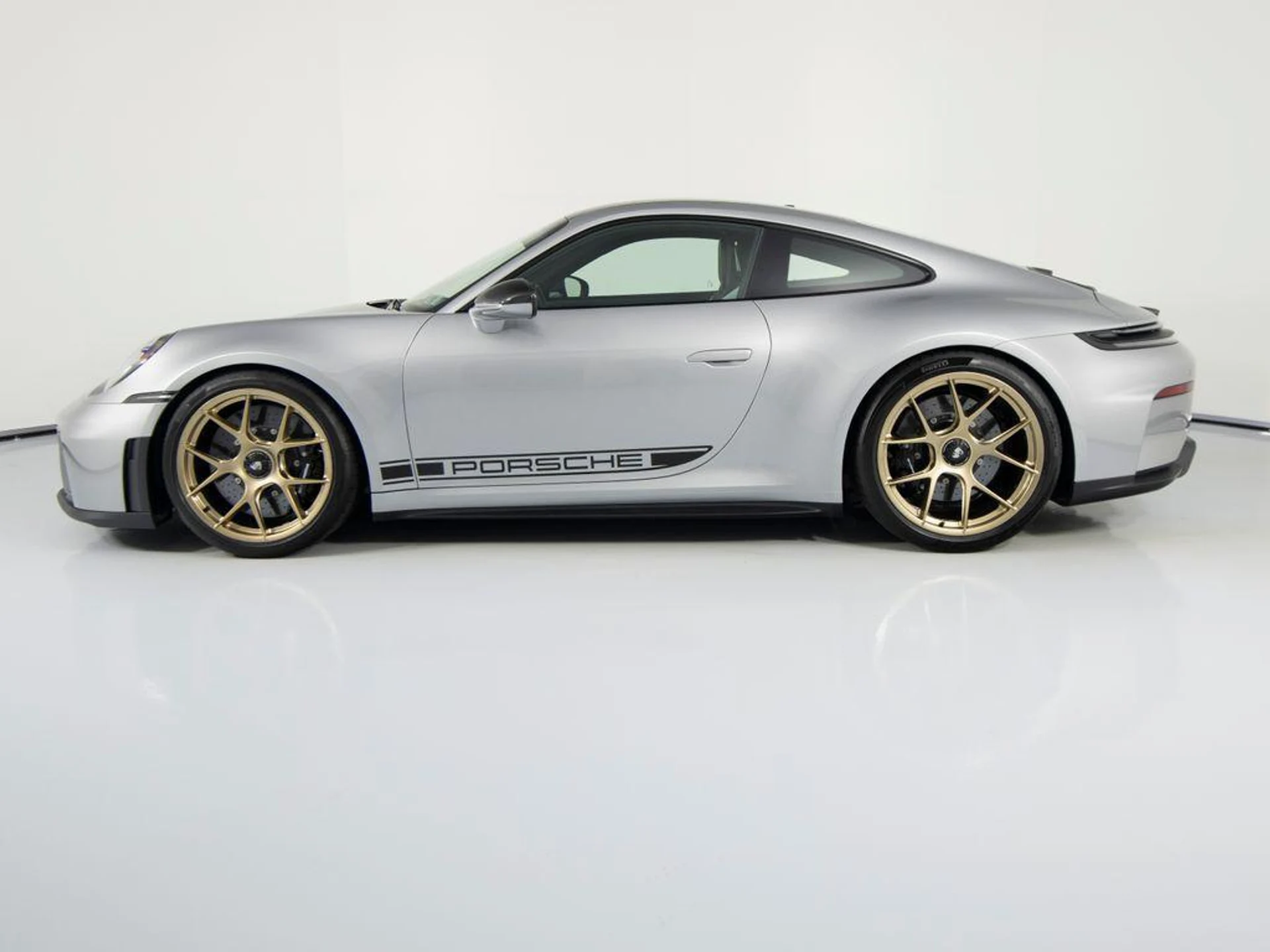 mph001_313727039_PN_92ukl2ju_He2o5l_Vj_l_H_Auk_Q_5a98f70305