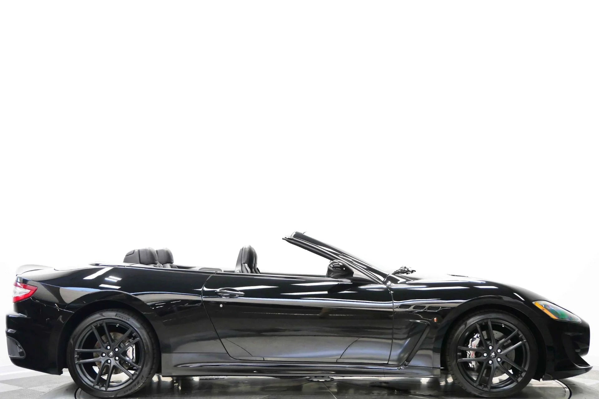 mph001_313727569_Used_2013_Maserati_Gran_Turismo_Convertible_MC_Carbon_Fiber_Interior_Trim_Great_Sound_1773764089_fe99c9bd9a