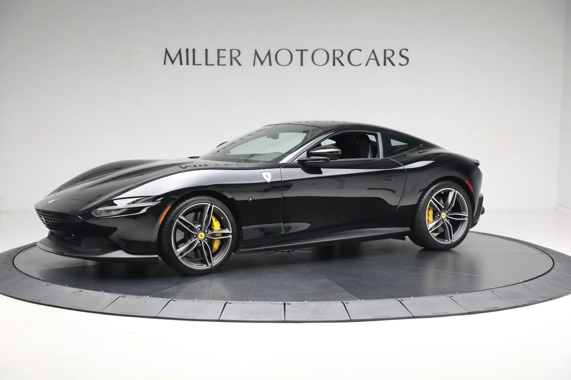 mph001_3144517581_Used_2021_Ferrari_Roma_1723555192_2ac9c2f369