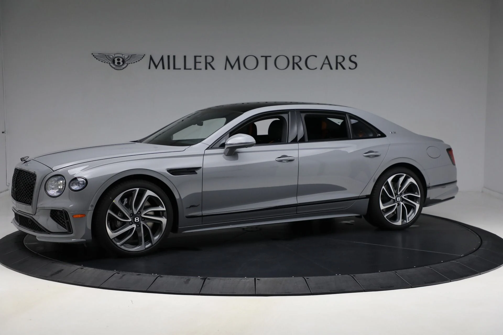 mph001_3146968611_New_2025_Bentley_Flying_Spur_Speed_8cd8c13f3a