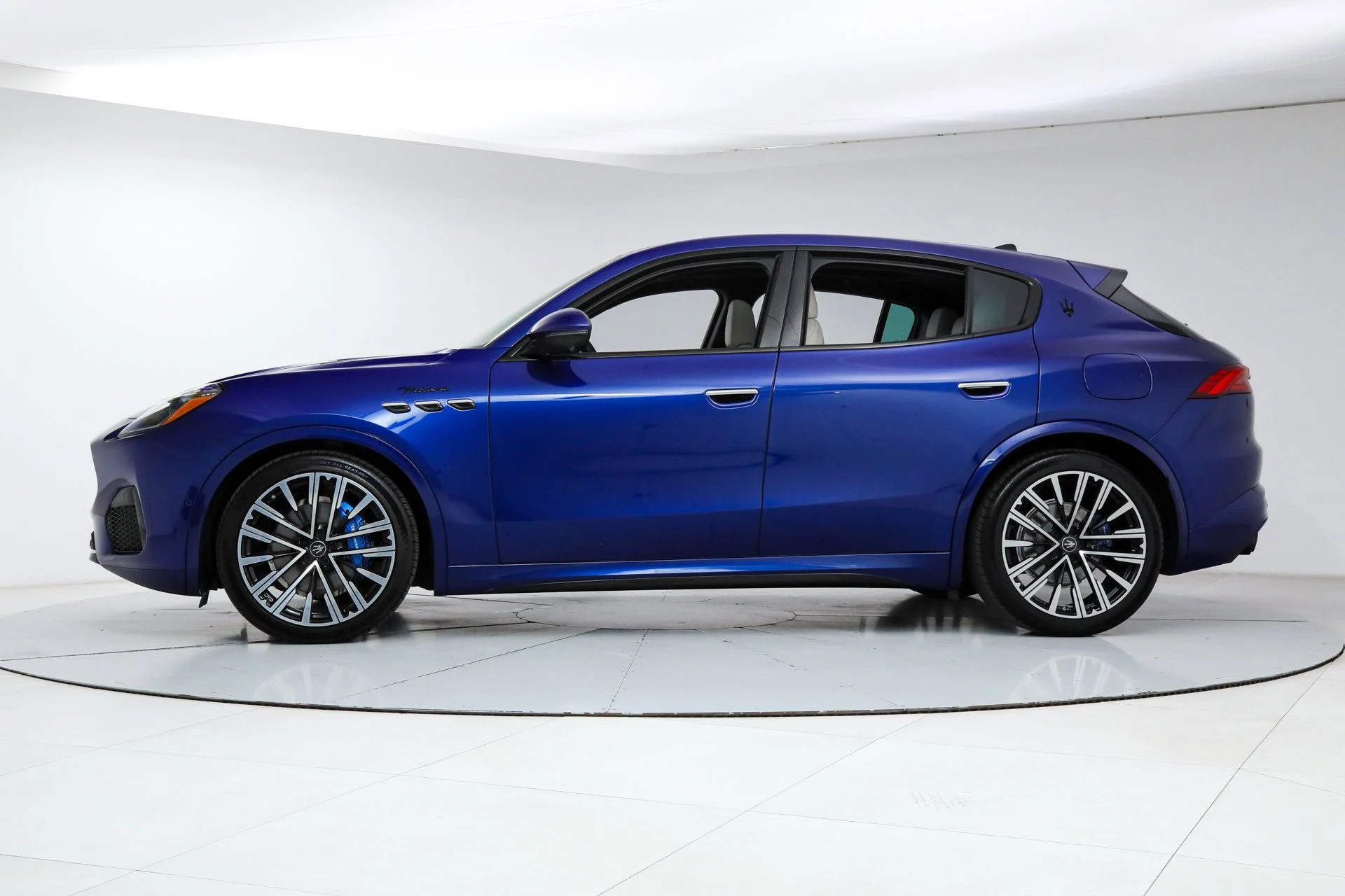 mph001_3153745327_08a3fce3924e15a1ab105efd7c7eea08_91ecf6e305