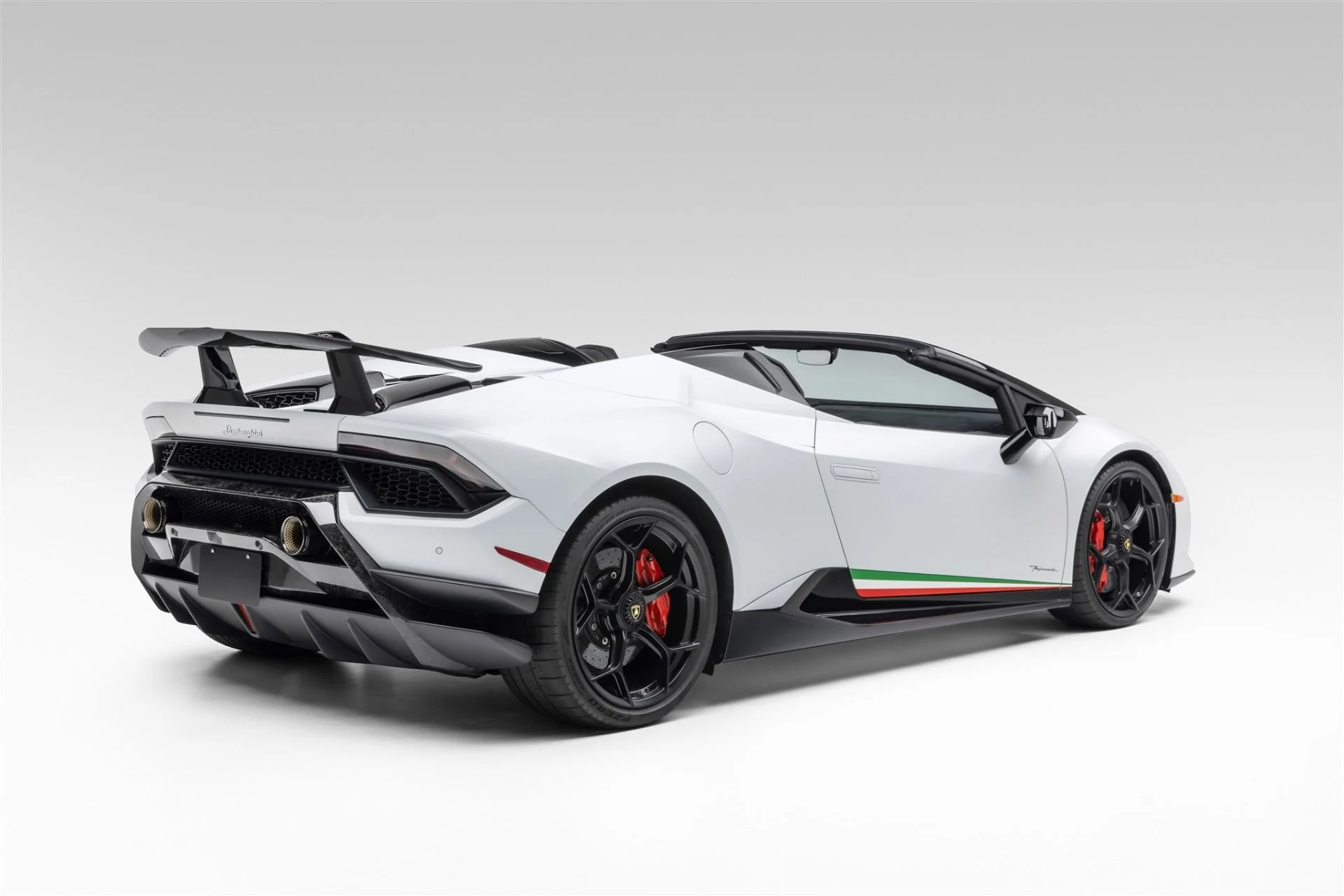 mph001_3155431976_Used_2019_Lamborghini_Huracan_LP_640_4_Performante_Spyder_1772145150_73ebed4553
