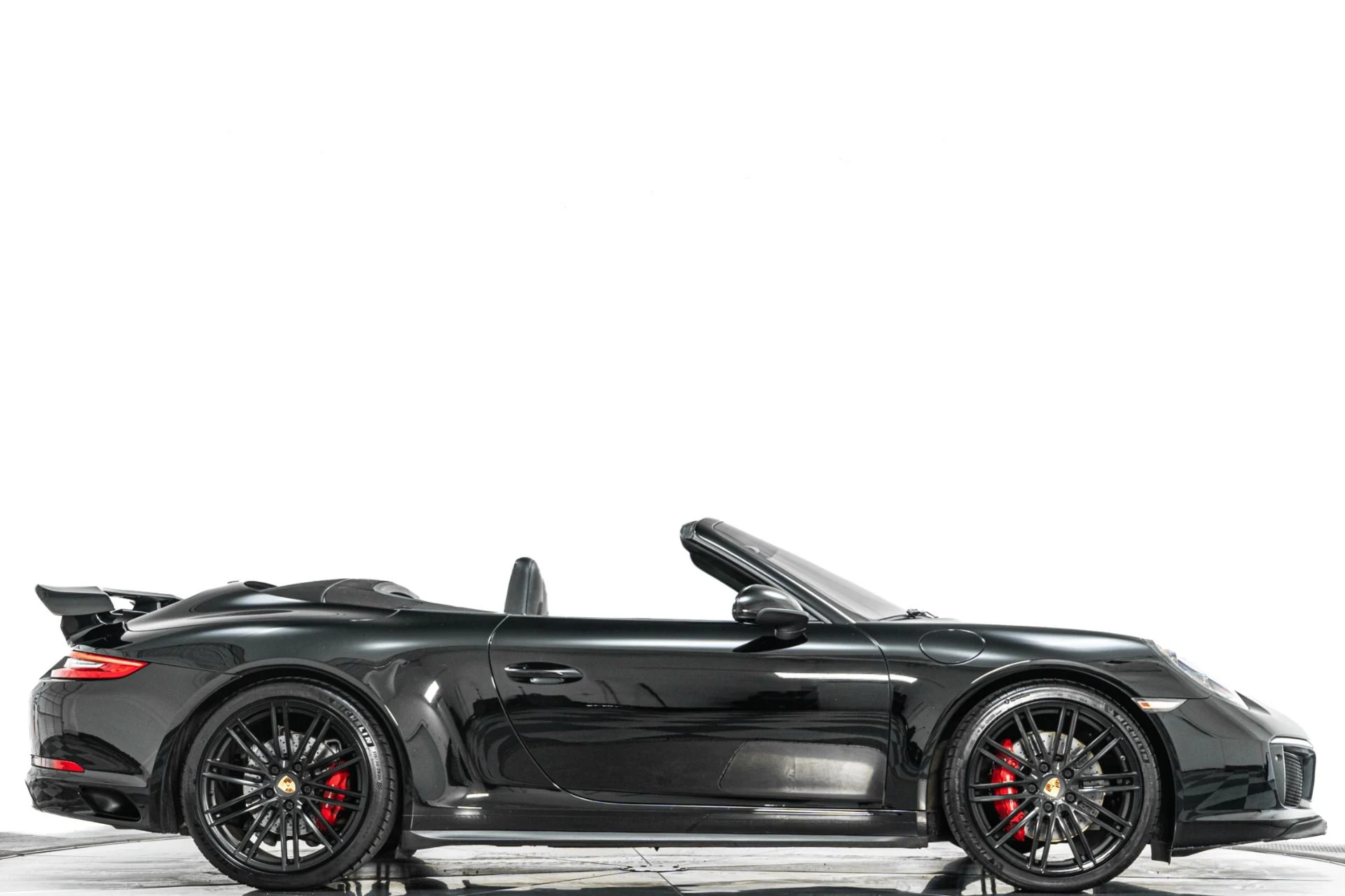 mph001_3162166741_Used_2018_Porsche_911_Carrera_4_S_Cabriolet_1791915884_aabcd51425
