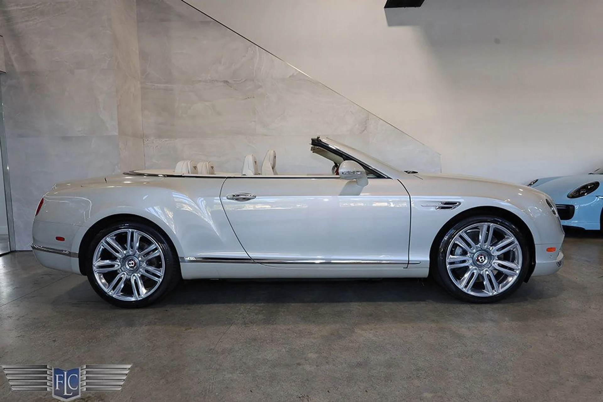mph001_3164034866_used_2017_bentley_continental_gtcv8convertible_9689_22989764_2_1024_0d57e55990