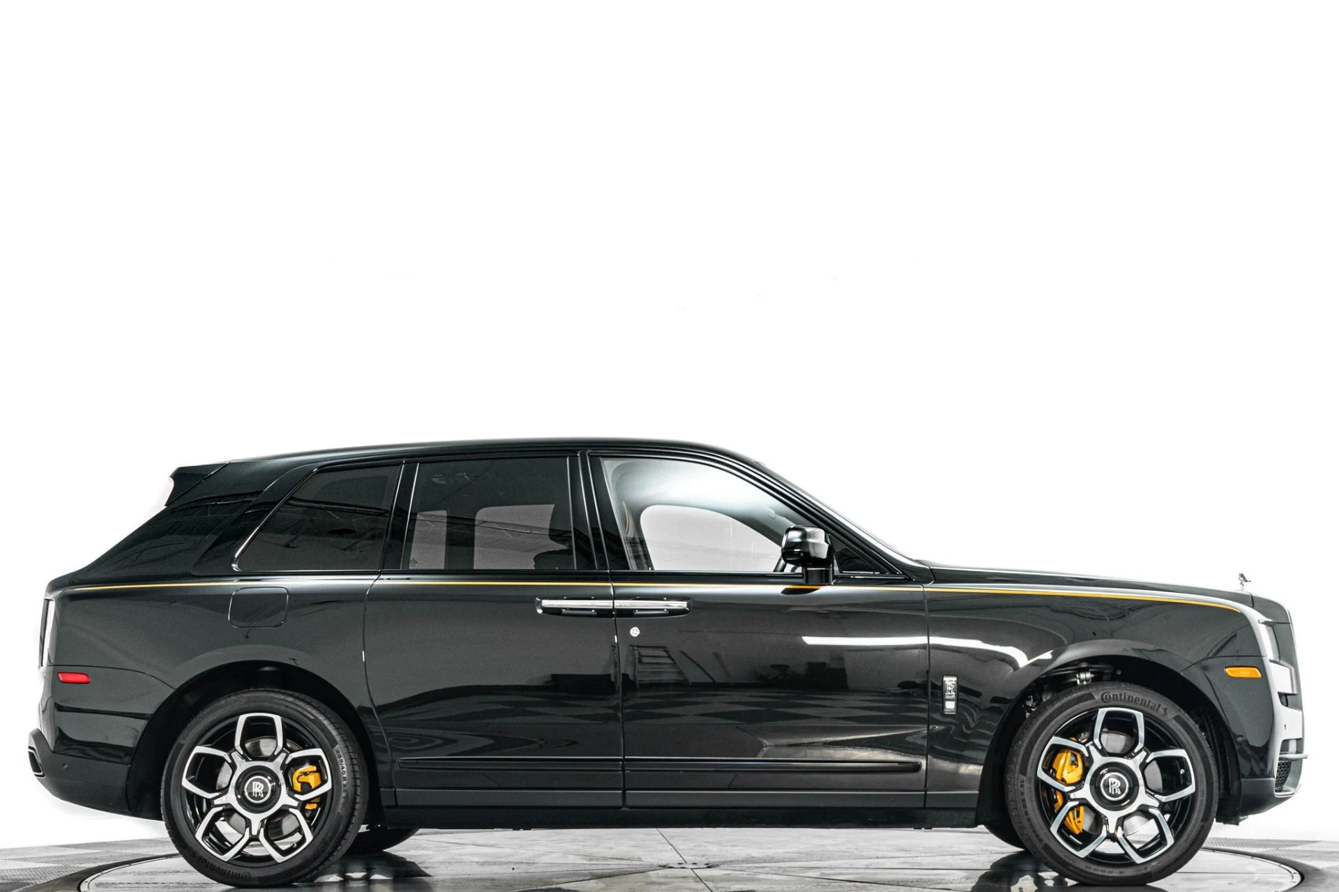 mph001_3164878059_Used_2023_Rolls_Royce_Cullinan_Black_Badge_Rear_Seat_Entertainment_Bespoke_Audio_Panoramic_Roof_1785862413_10b268cb20