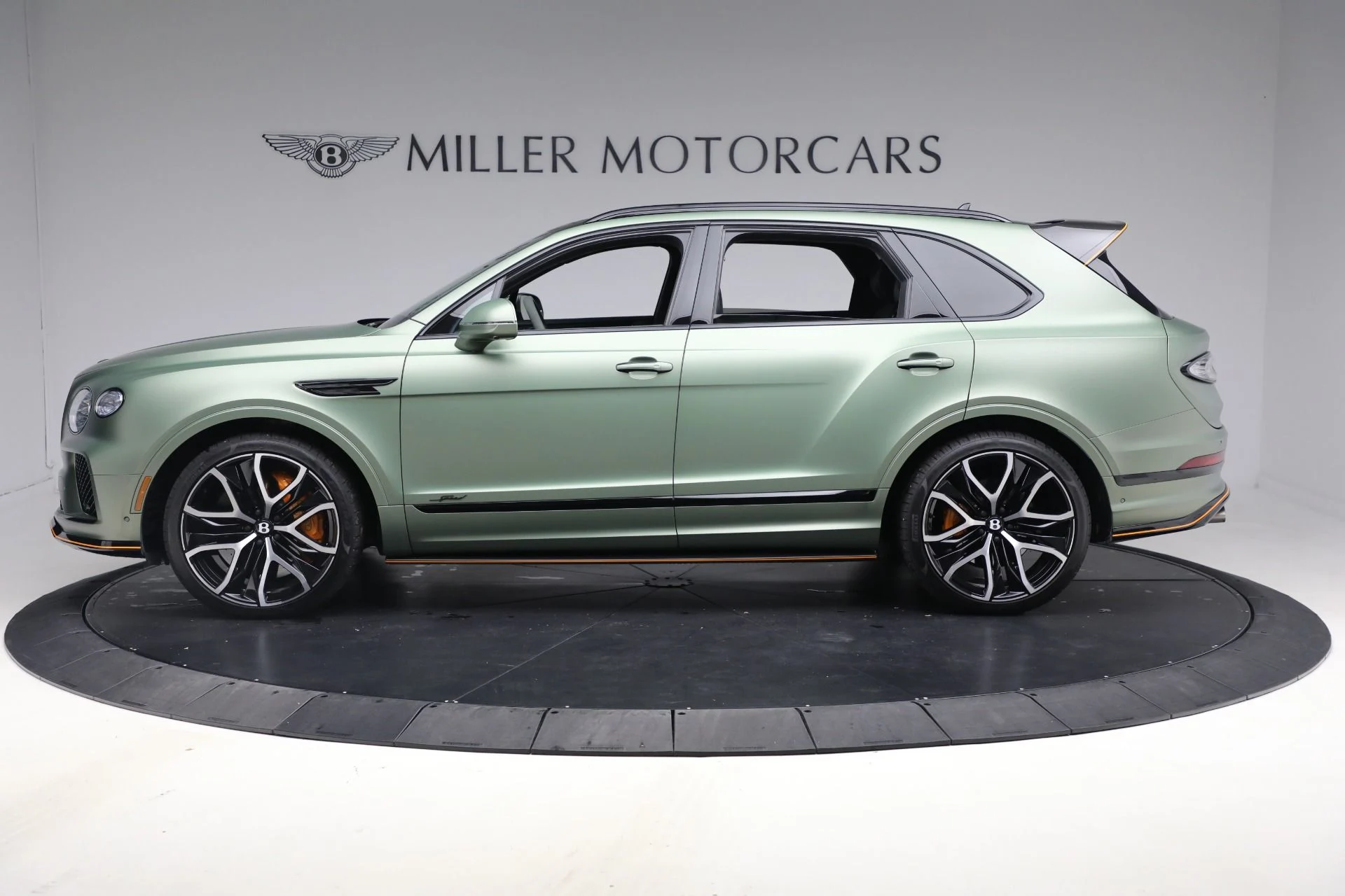 mph001_3167976110_New_2027_BENTLEY_BENTAYGA_SPEED_1761837159_de1db48a46