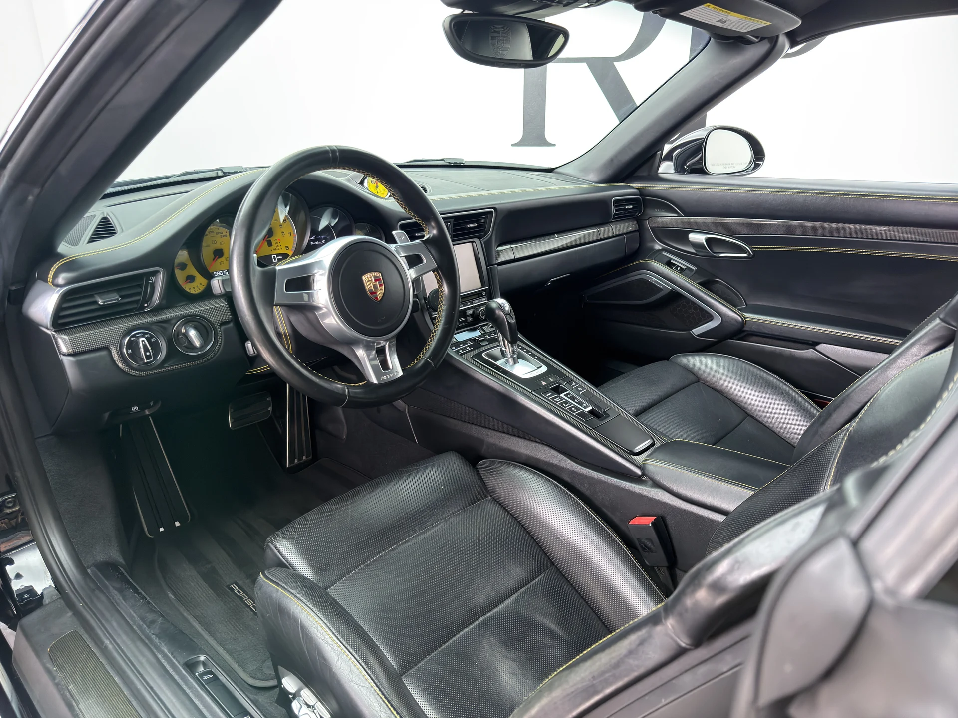 mph001_3168717276_RP_8498_interior_003_a947989dd5