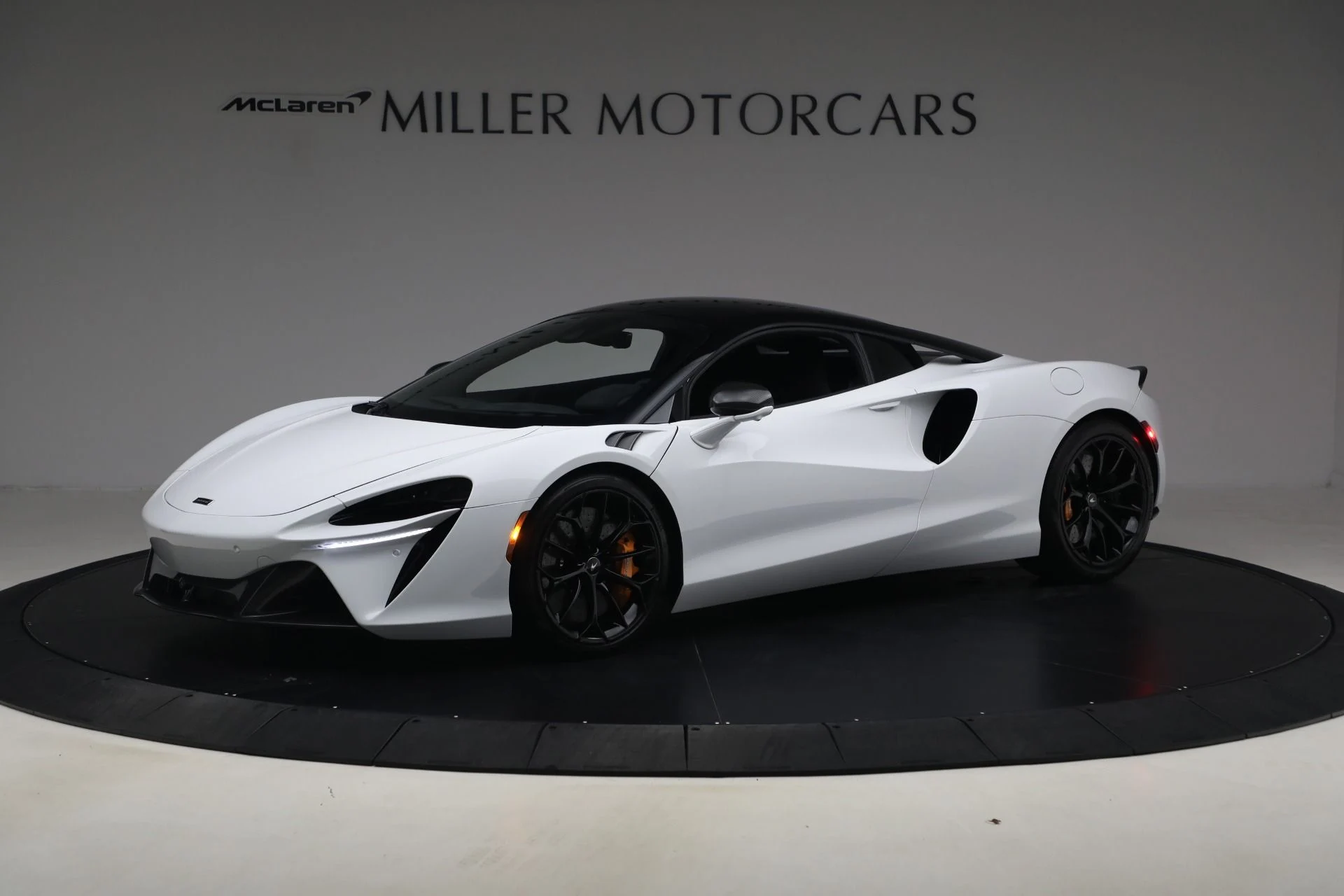 mph001_3169825118_Used_2023_Mc_Laren_Artura_c8bfa12c5f