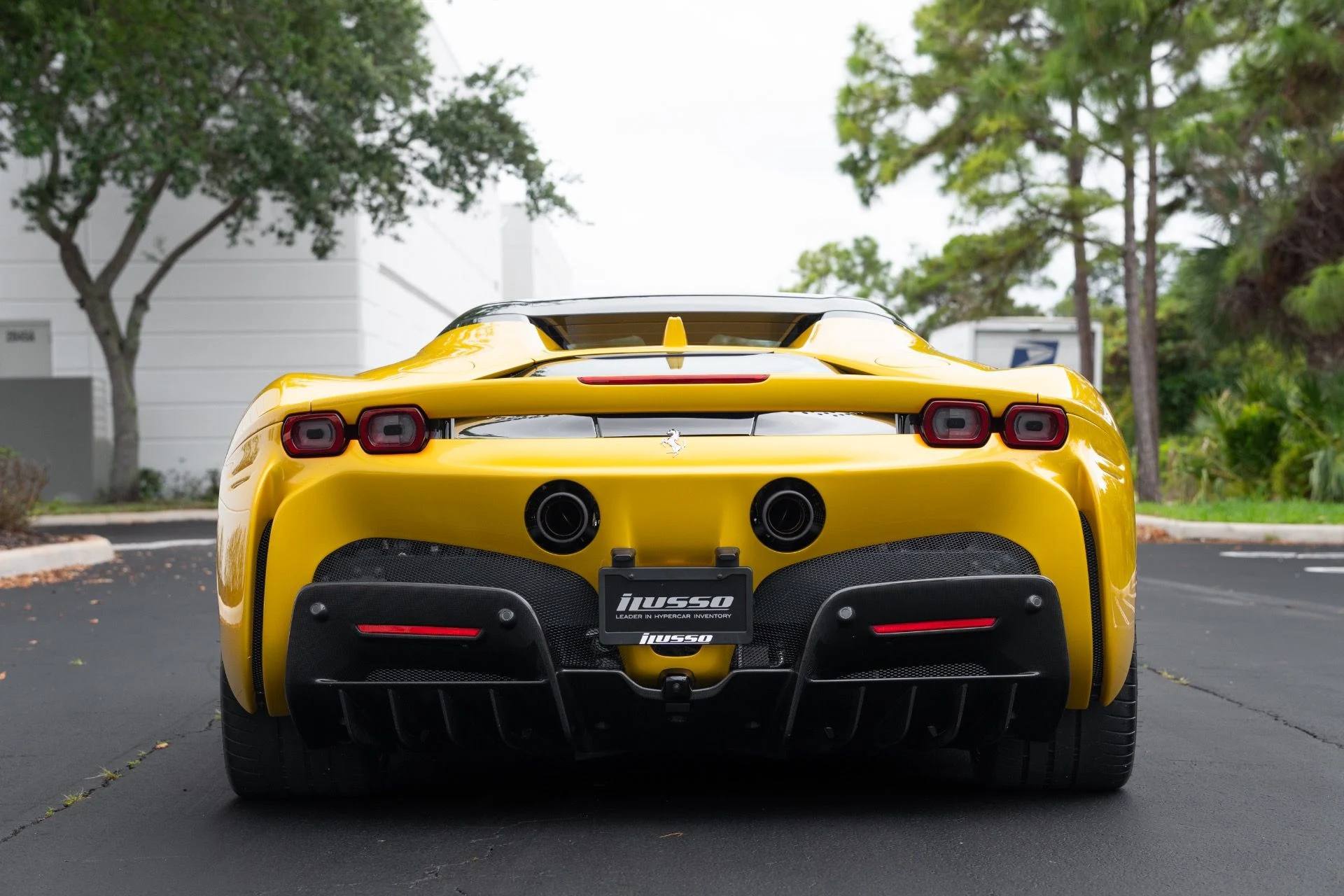 mph001_3175261182_Used_2022_Ferrari_SF_90_Spider_1775626389_8059ef06b0