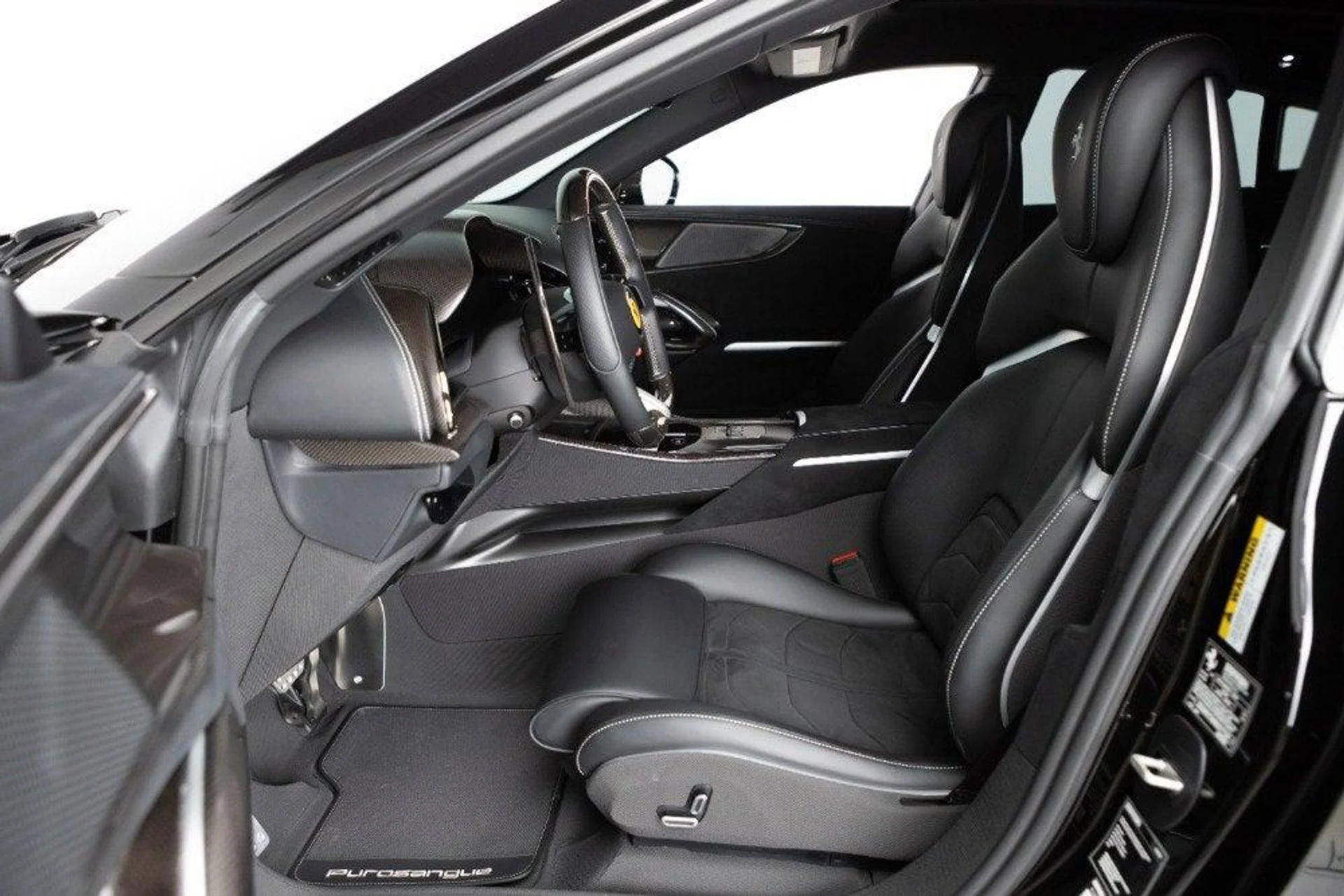 mph001_3175893845_Used_2025_Ferrari_Purosangue_1777382796_400232b292