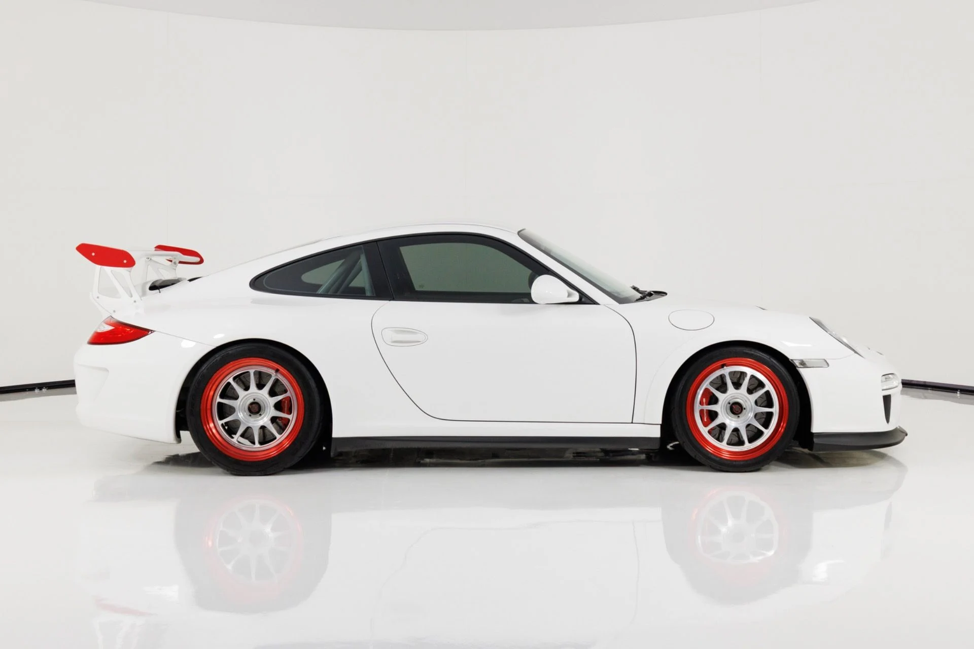 mph001_3177847311_Used_2011_Porsche_911_GT_3_RS_1784218521_31dcfe8728