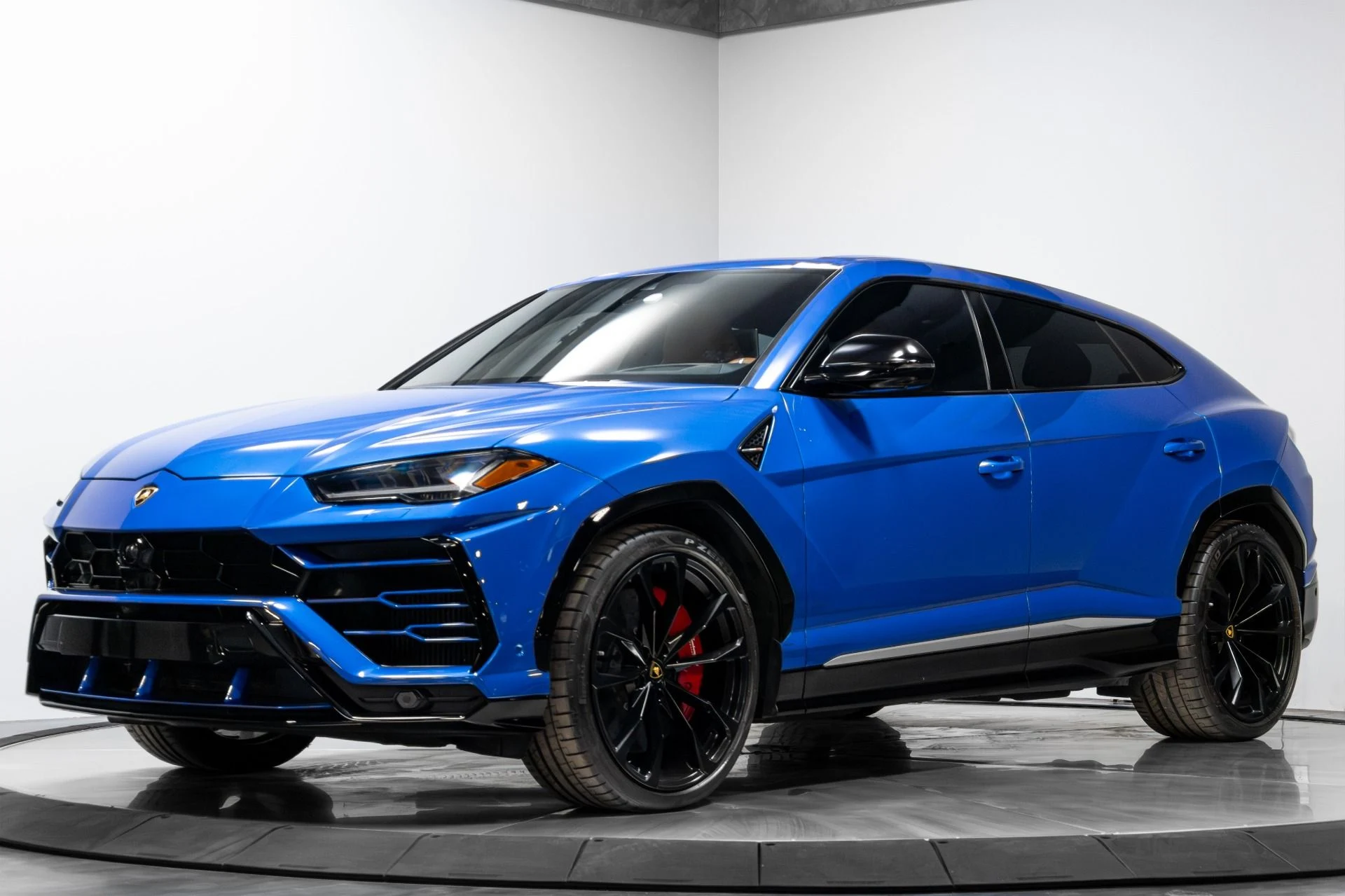 mph001_3179944897_Used_2019_Lamborghini_Urus_1772123275_b14f0a1b4f