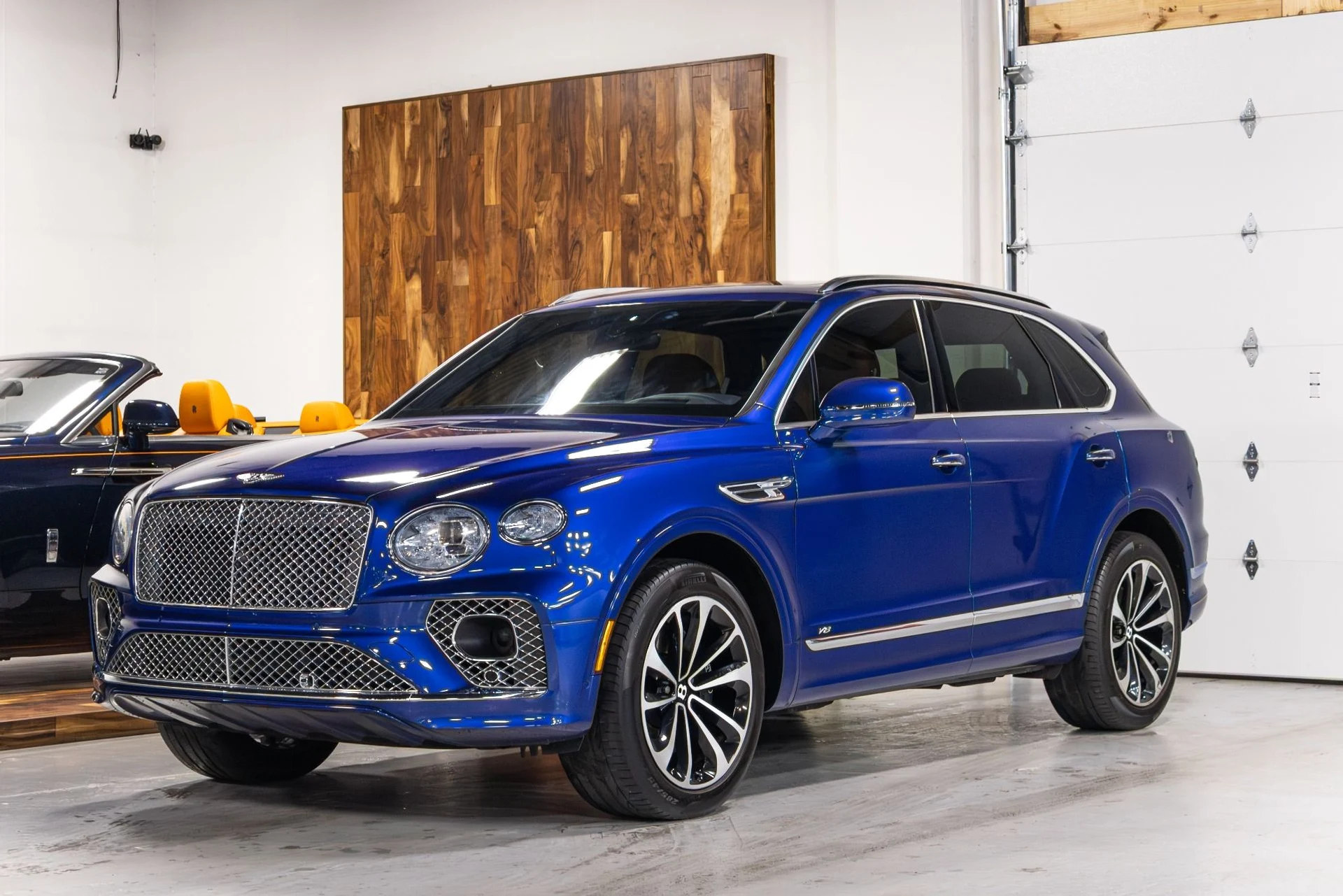 mph001_3187771029_Used_2021_Bentley_Bentayga_V8_First_Edition_1775251913_7c0a85b61a